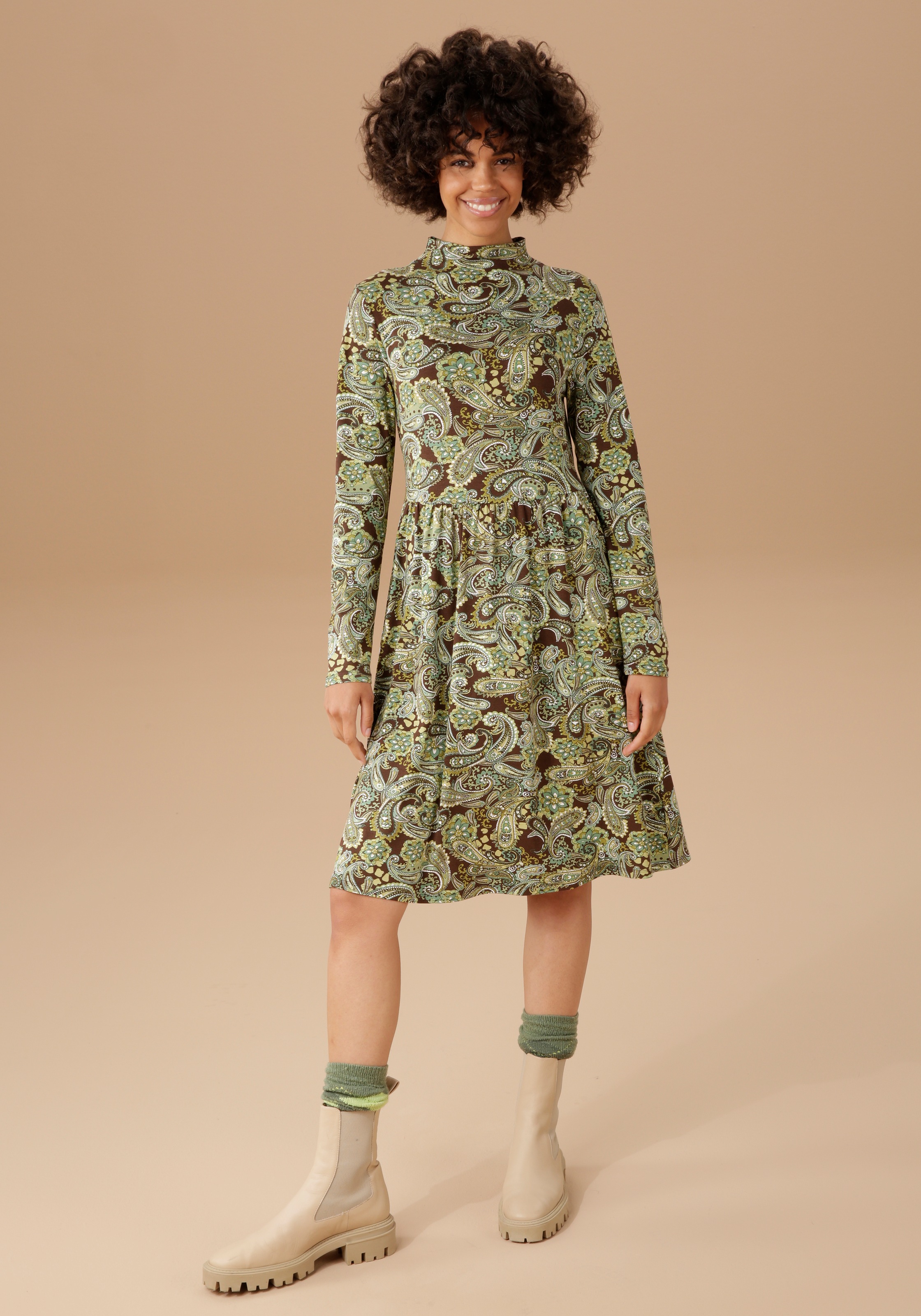 Image of Aniston CASUAL Jerseykleid, mit ausdrucksvollem Paisley-Druck bei Ackermann Versand Schweiz