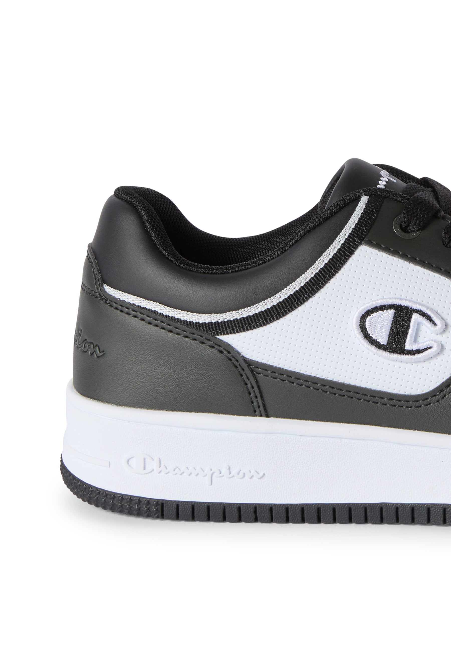 Champion Sneakers »RD18 LOW«  avec semelle en caoutchouc, profil de semelle légèrement structuré