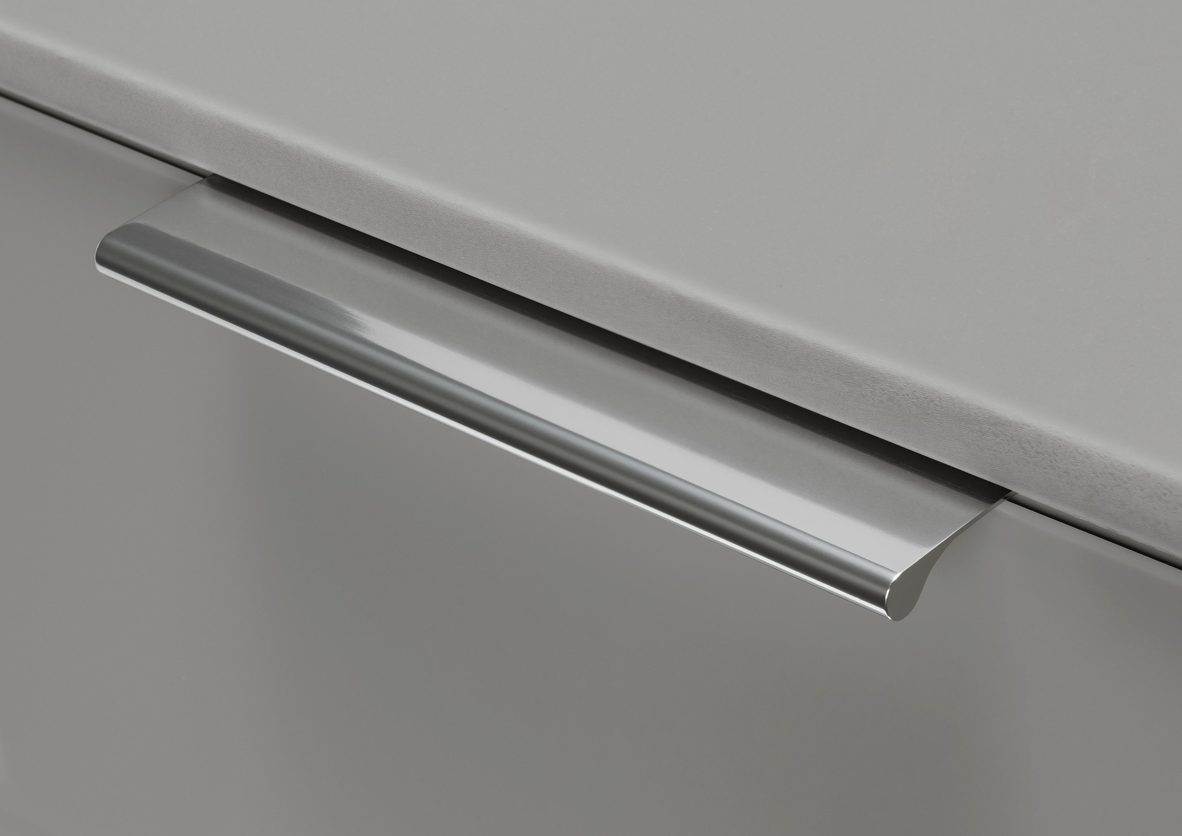 WIEMANN Armoires à vêtements »Monaco« mit Glasfront sowie hochwertige Beschläge inkl. Dämpfung