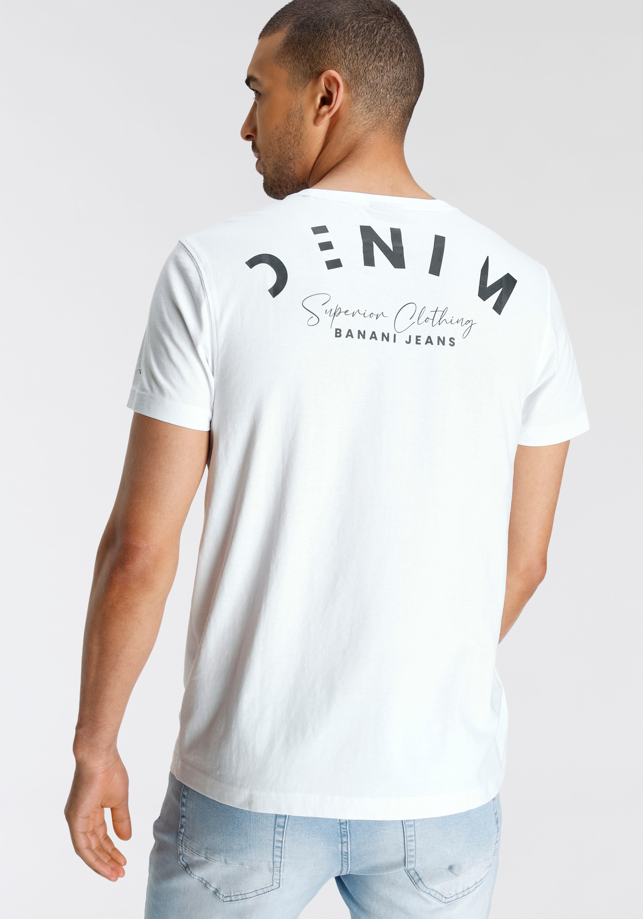 Image of Bruno Banani T-Shirt schmal geschnitten, mit Print, Rundhalsausschnitt, aus Baumwolle