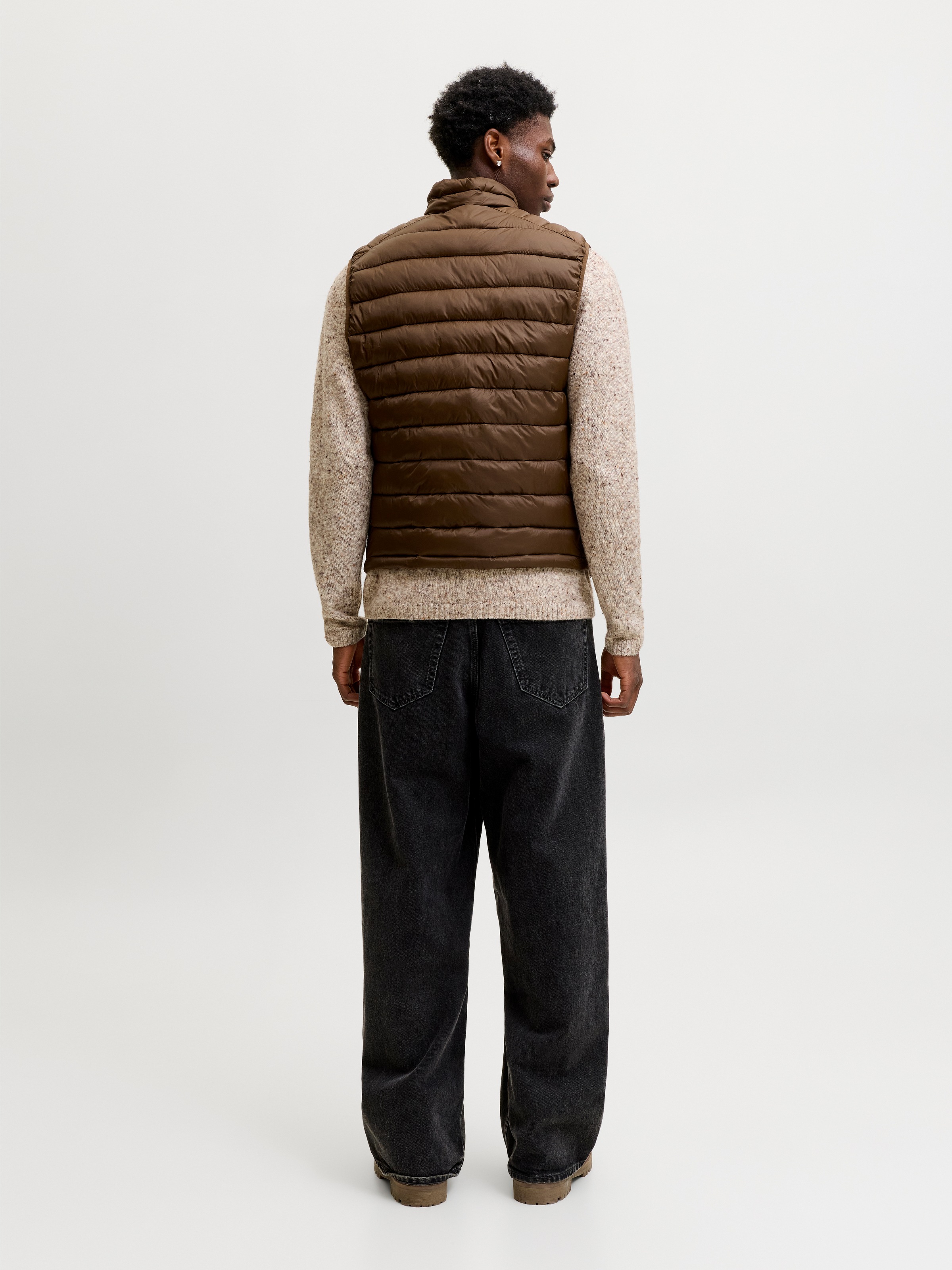 Jack & Jones Gilet matelassé »JJEKINGSLEY LIGHT BODYWARMER COLLAR NOOS« fibre synthétique, coupe régulière