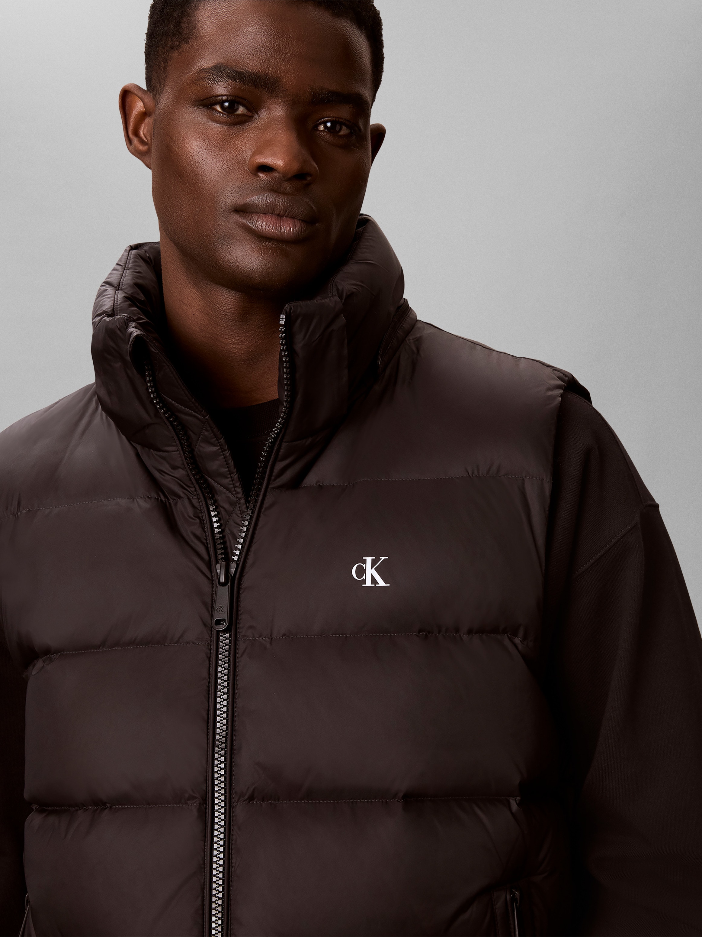 Calvin Klein Jeans Gilet matelassé »NYLON ZIP OFF HOOD« Regular fit mit abnehmbarer Kapuze