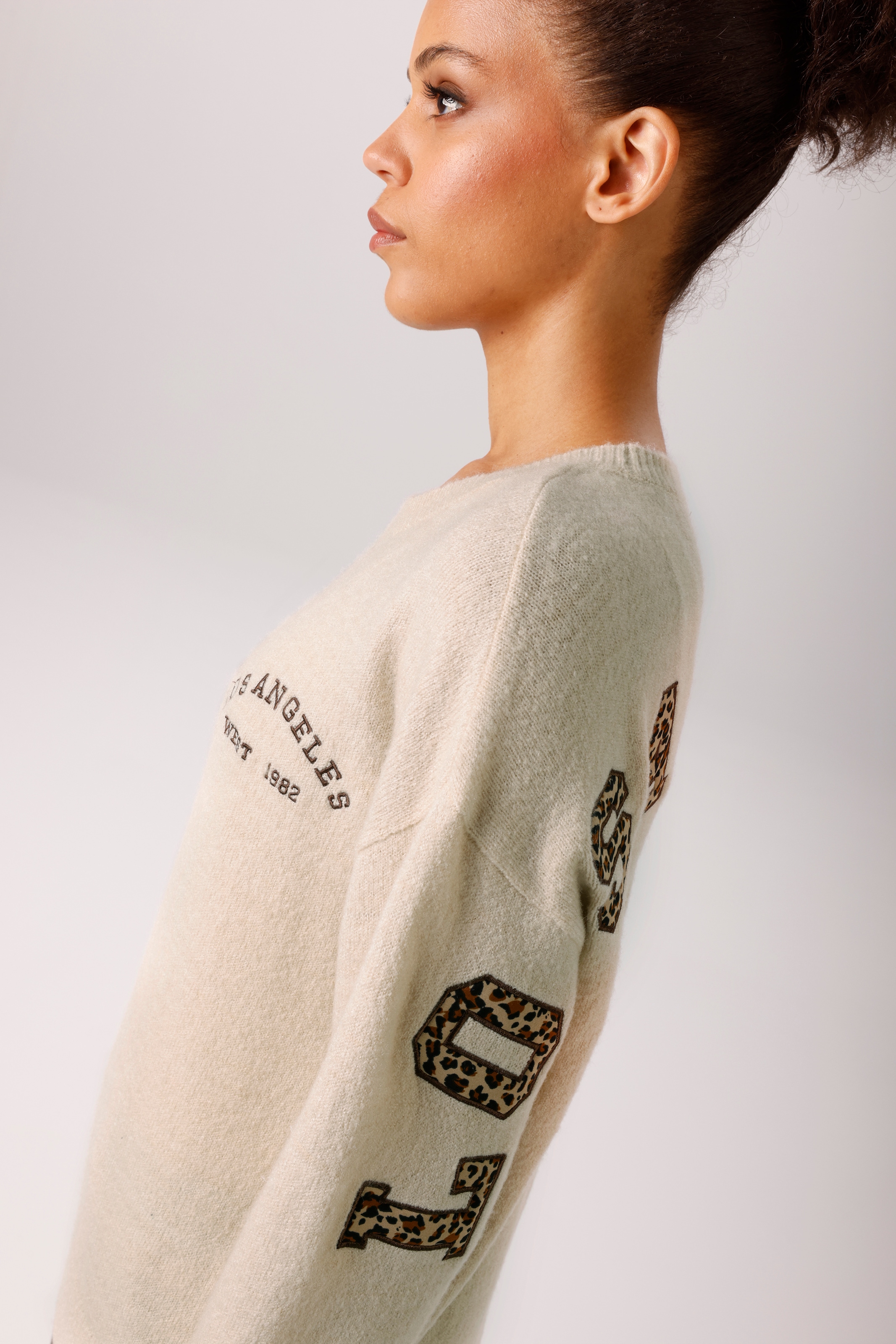 Aniston CASUAL Pull en tricot avec application léopard dans le dos - NOUVELLE COLLECTION