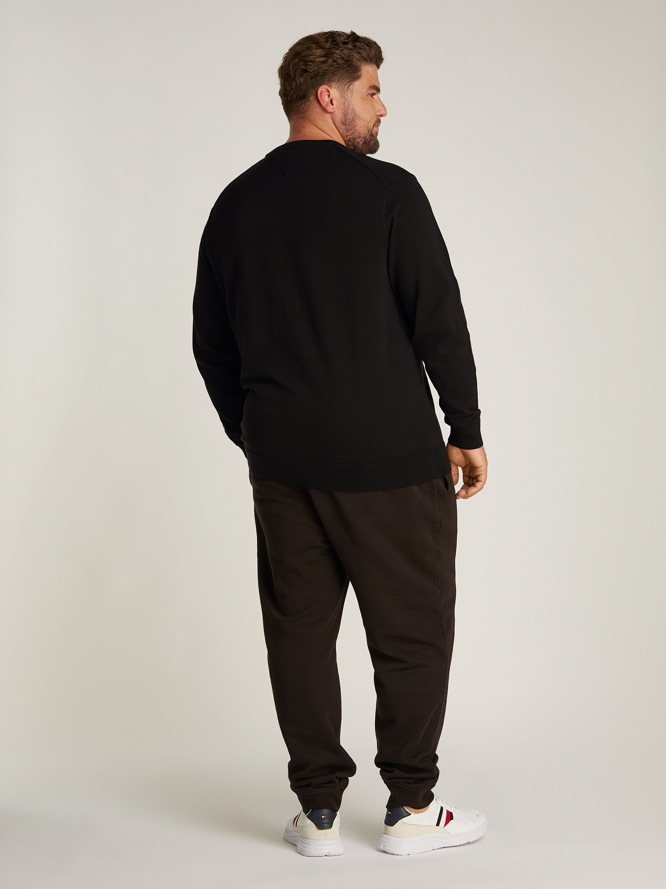 Tommy Hilfiger Big & Tall Rundhalspullover »BT-ESSENTIAL COTTON CREW NECK-B«, in Grossen Grössen, Logostickerei