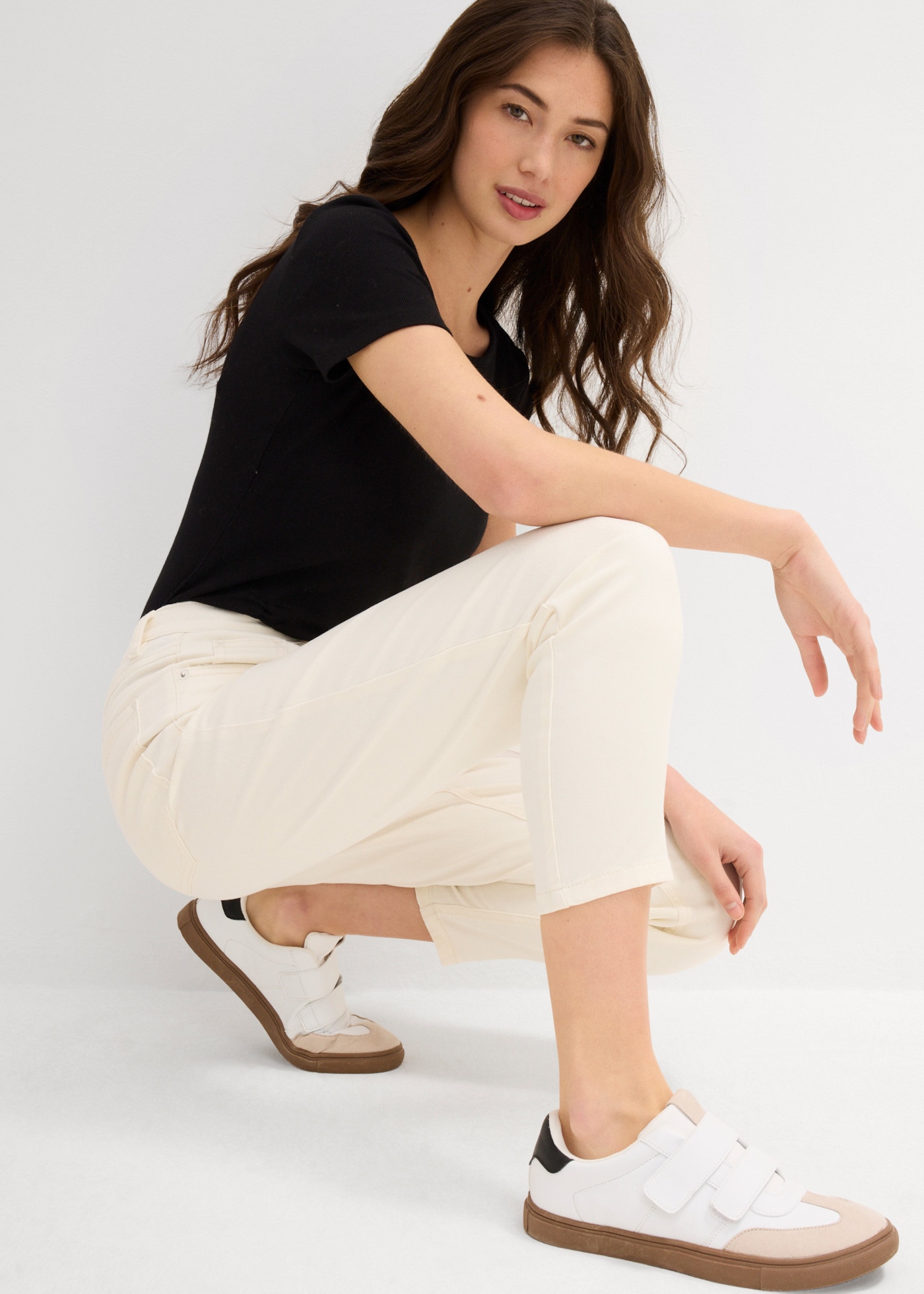 bonprix Jeans mom Loose Fit, Stretch-Anteil, 5-Pocket-Design