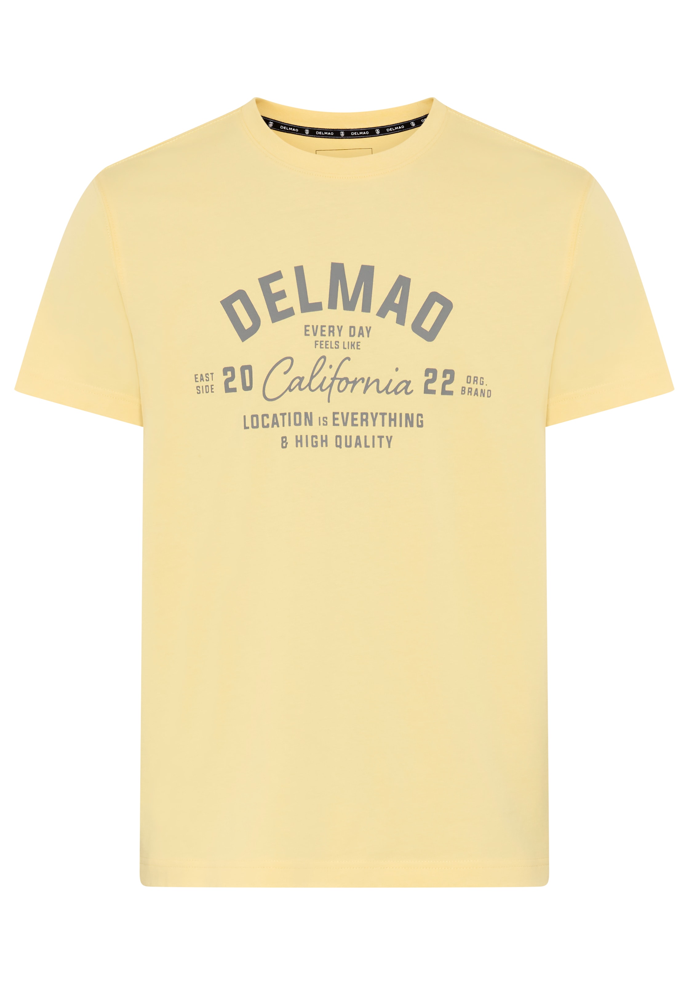 DELMAO Rundhalsshirt »Neue Kollektion!« normale Passform, kurzarm, bedruckt, mit Rundhalsausschnitt