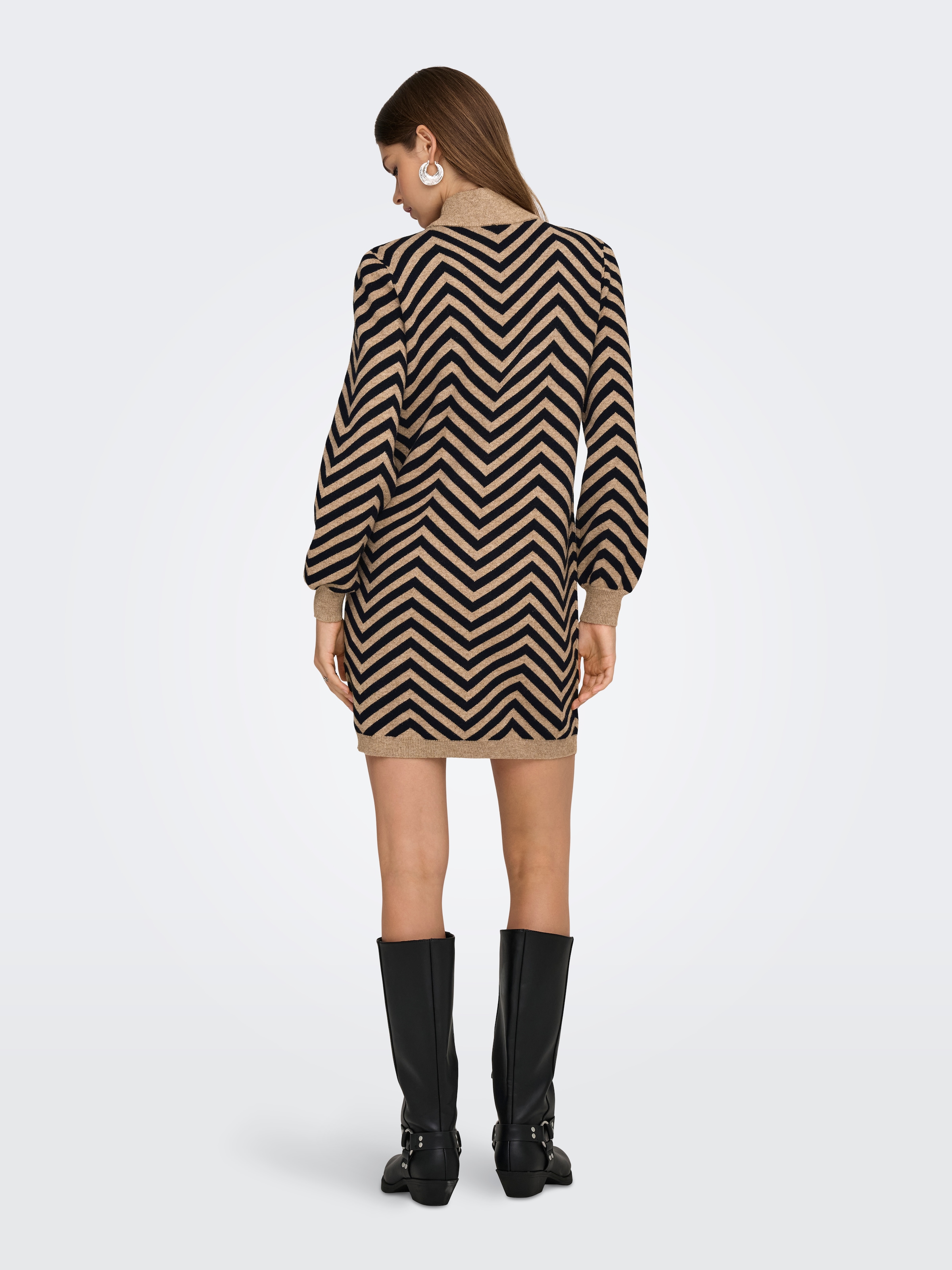 ONLY Robe en tricot »ONLJULIA LS HIGHNECK PATTERN DRESS KNT«