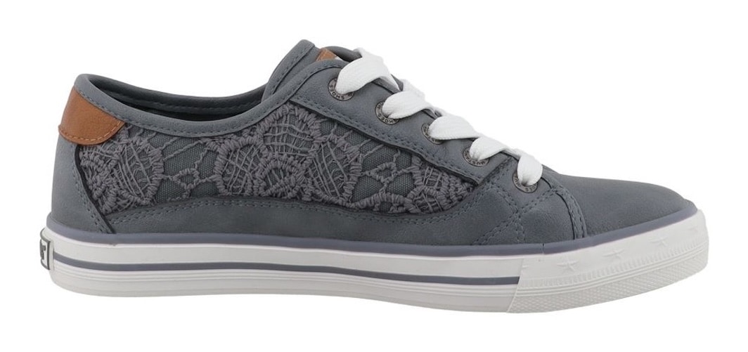 Mustang Shoes Sneakers »Winona«  chaussure de loisirs, chaussure basse, à lacets avec broderie macramé
