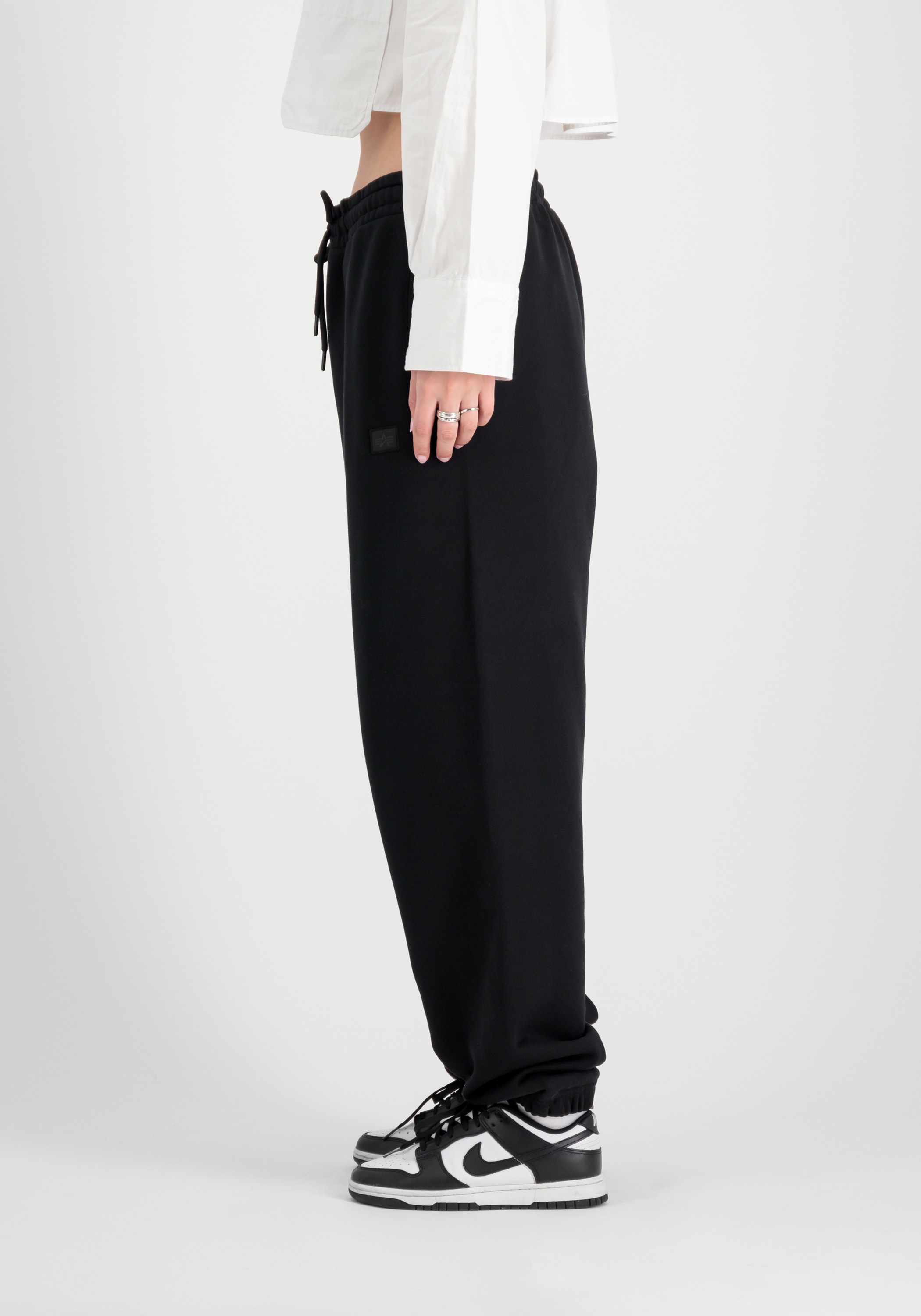 Alpha Industries Jogginghose »Alpha Industries Women - Jogger Alpha Essentials RL Jogger W«