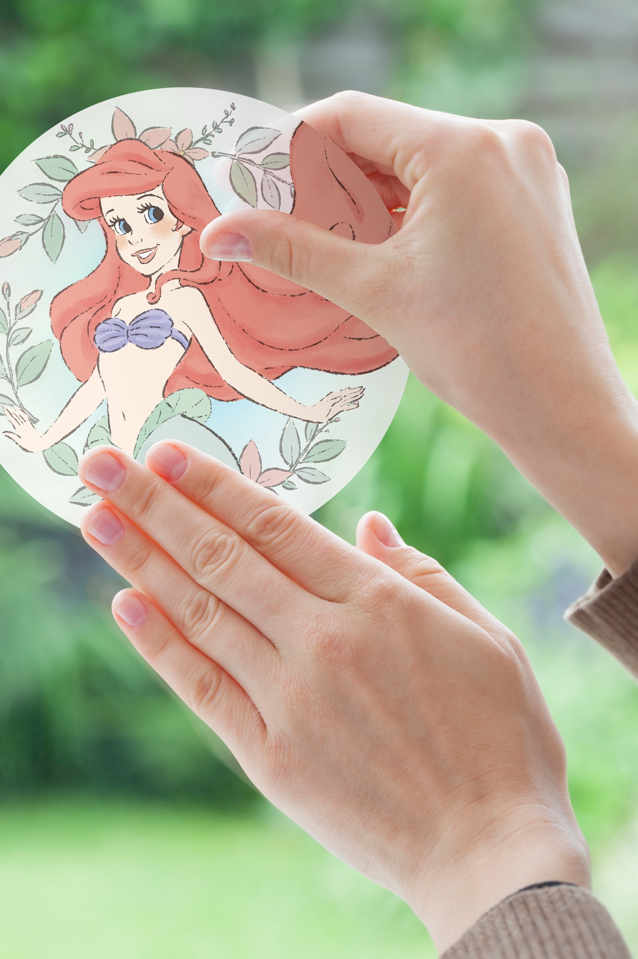 Komar Tableau de fenêtre »Fenstersticker - Princess Kindness - Grösse 30 x 30 cm« 34 x 30 cm, 2 Bogen