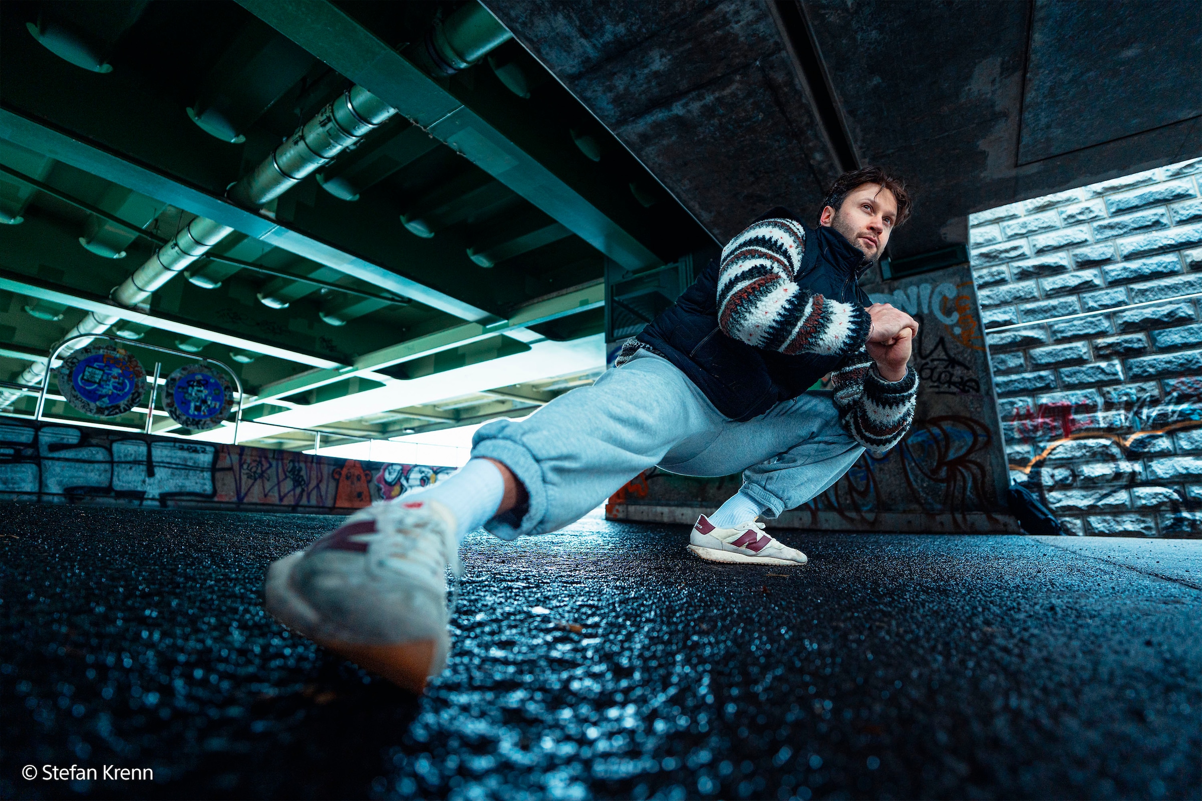 Sony Ultra-Weitwinkelobjektiv »FE 16mm F1.8 G«