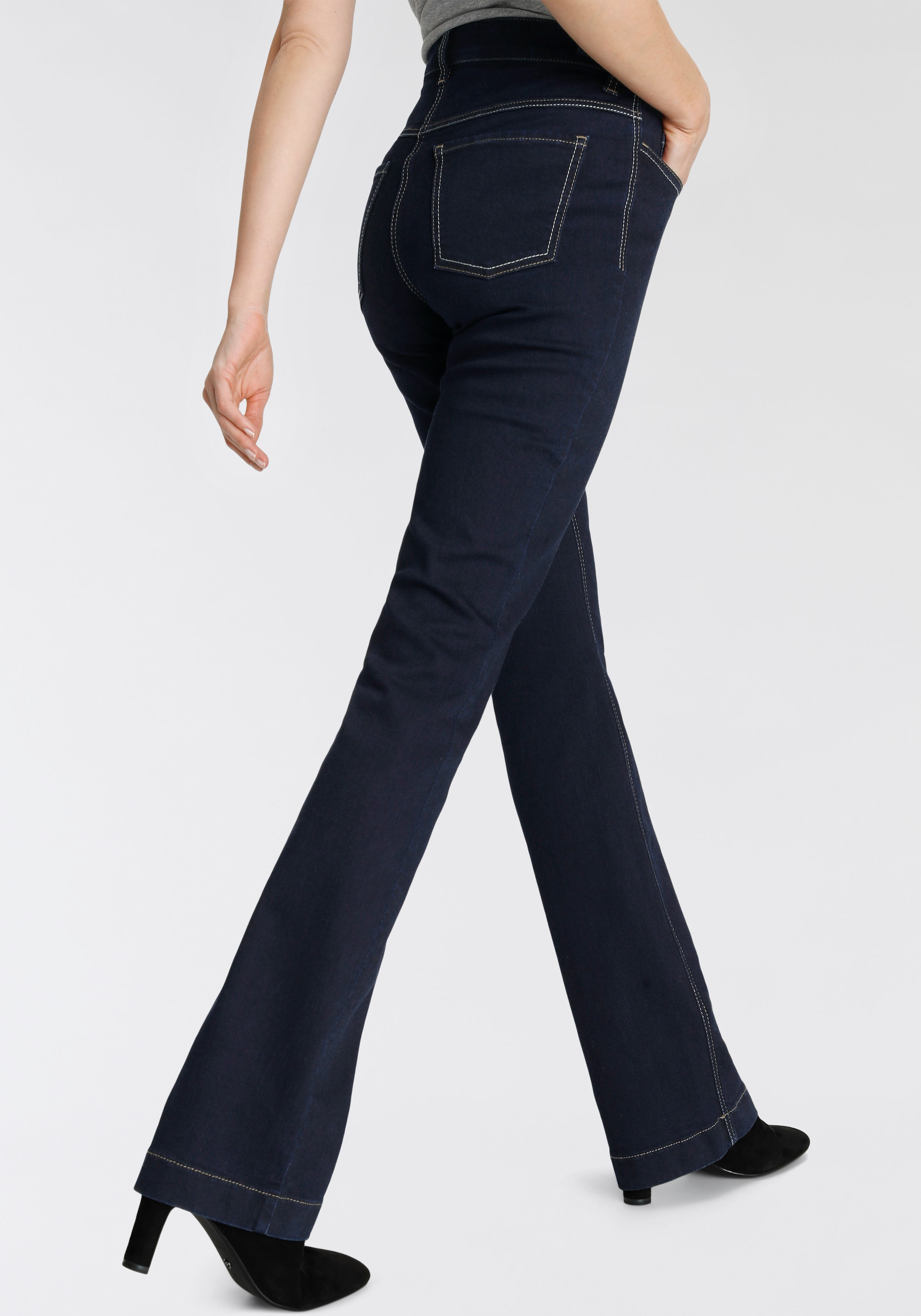 MAC Bootcut-Jeans »Boot«, Modisch ausgestellter Saum