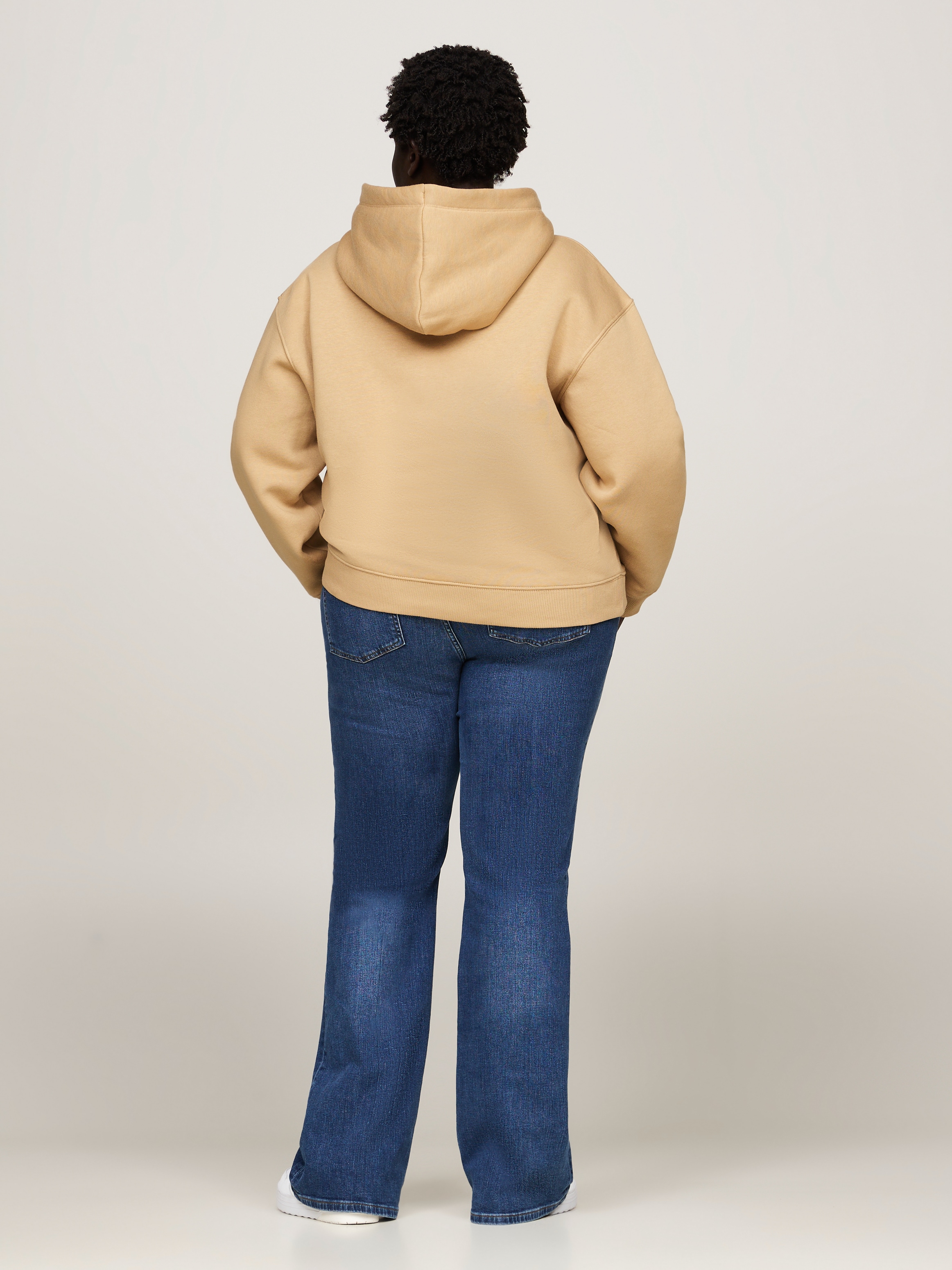 Tommy Hilfiger Curve Kapuzensweatshirt »CRV MDRN REG CORP LOGO HOODIE«, in Grossen Grössen, Kapuze, Mit Logostickerei am unteren Ärmel
