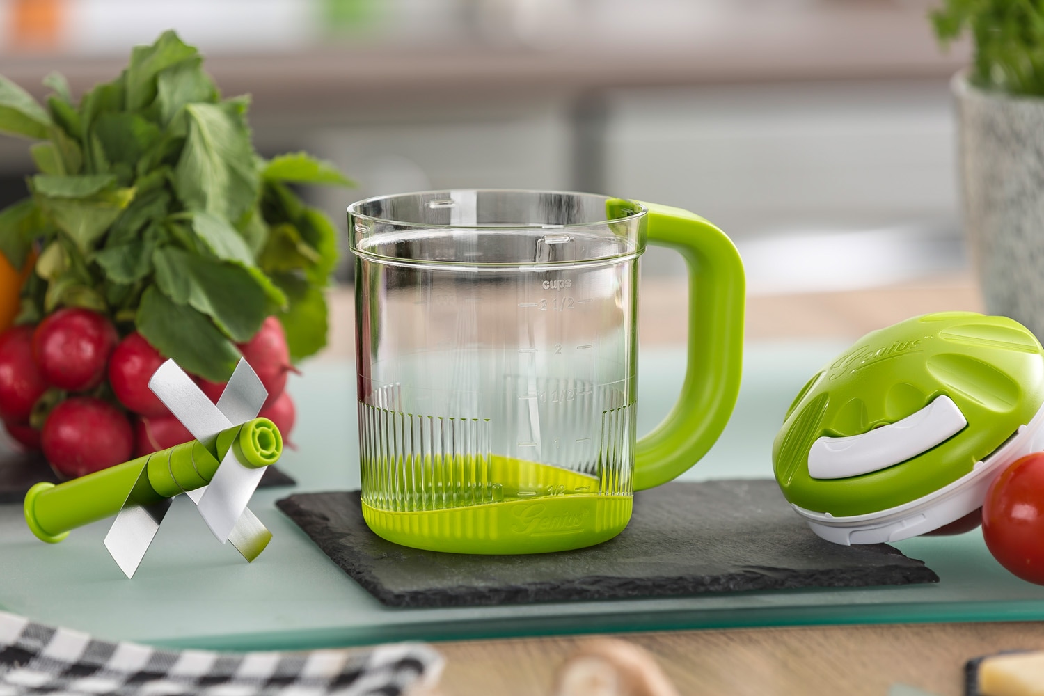 Genius Coupe légumes en tranches »Nicer Dicer mit 14 Klingen inkl. Twist N Joy, Set 6tlg« Super handlich und immer im Einsatz, inkl. 625 ml Behälter