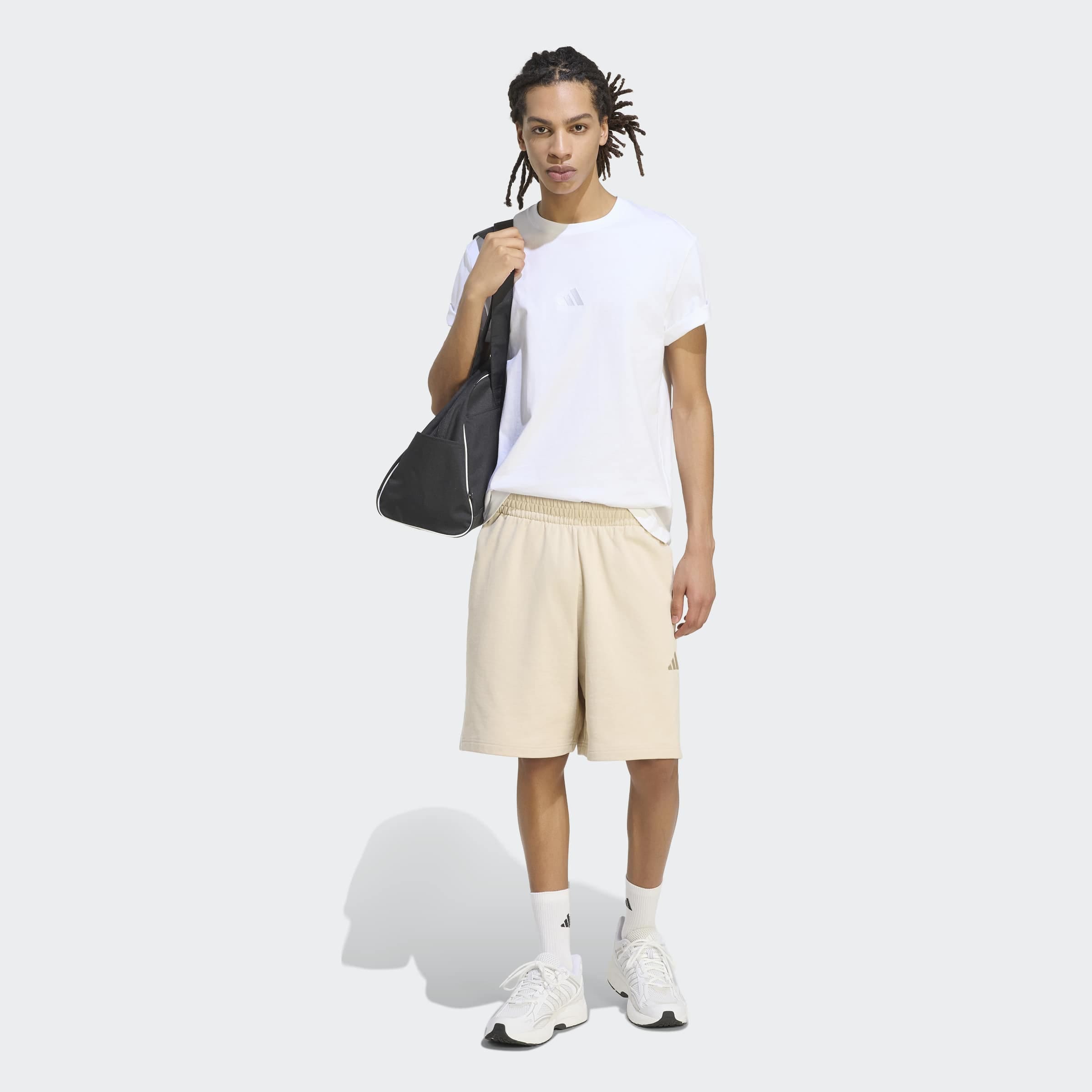 adidas Sportswear T-shirt »M AK SL TEE« avec col rond, sans fermeture, en coton, longueur normale