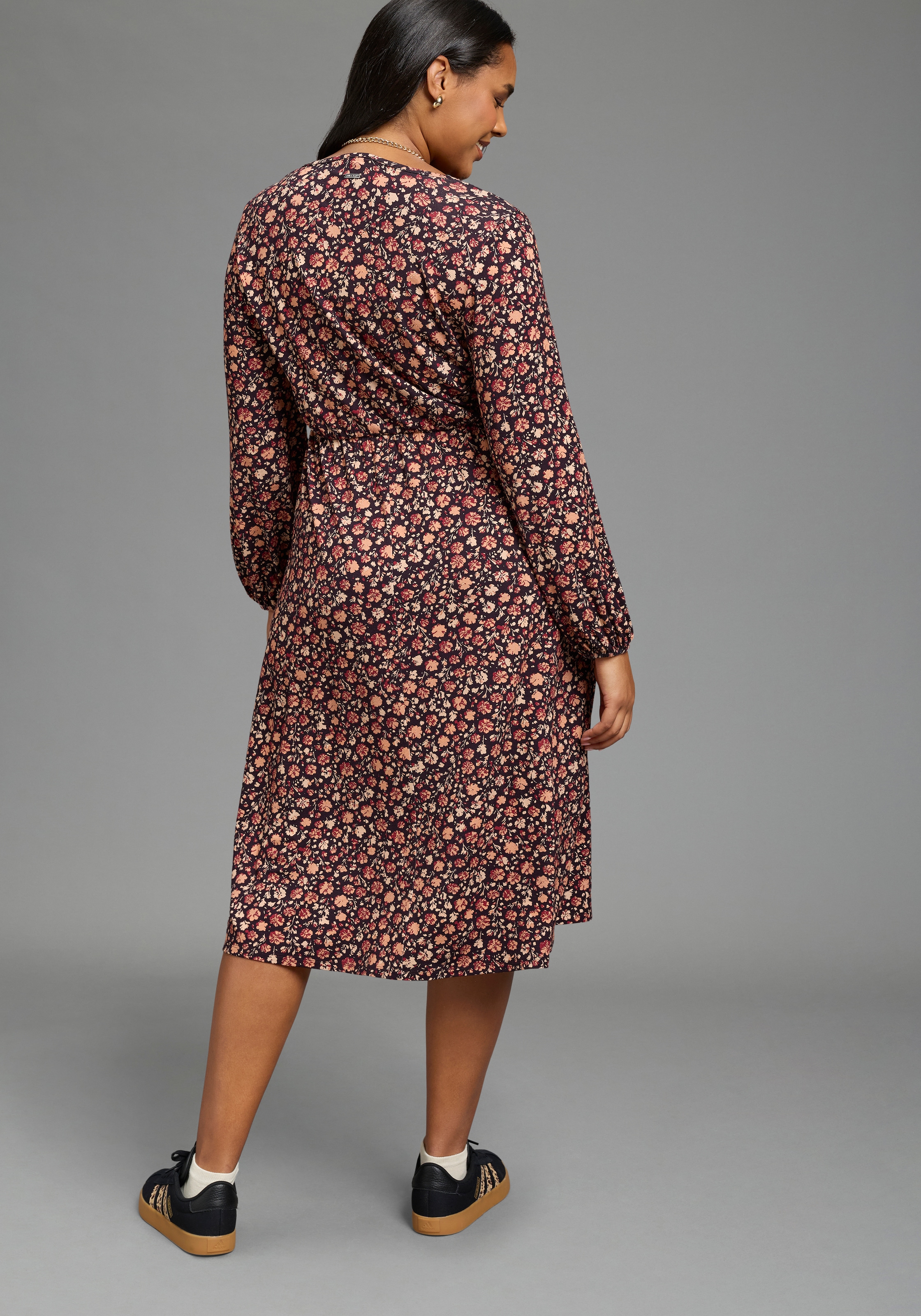 Laura Scott CURVE Robe midi »Grosse Grössen« en mélange de viscose élastique, coupe ajustée