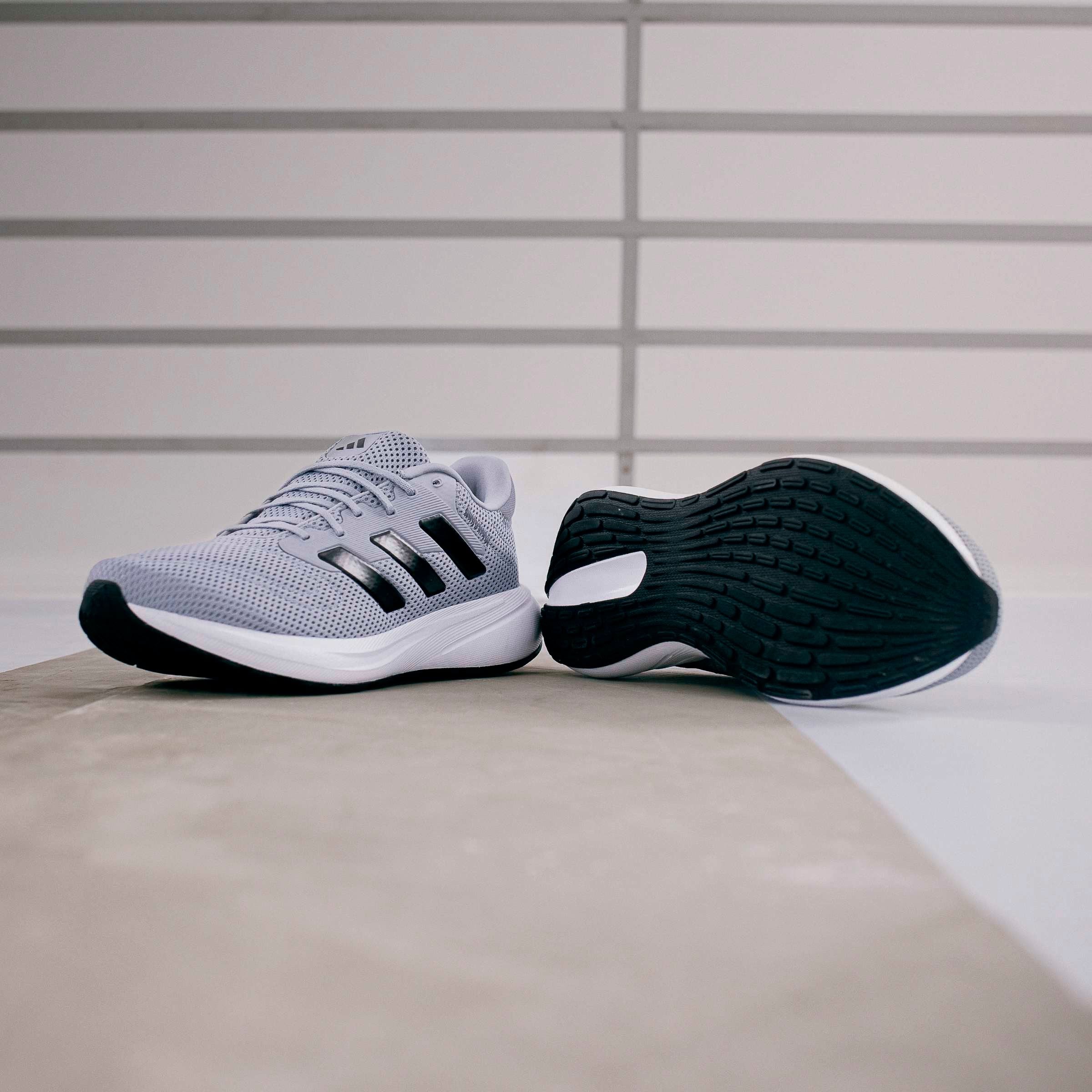 adidas Performance Chaussure de course »RESPONSE«