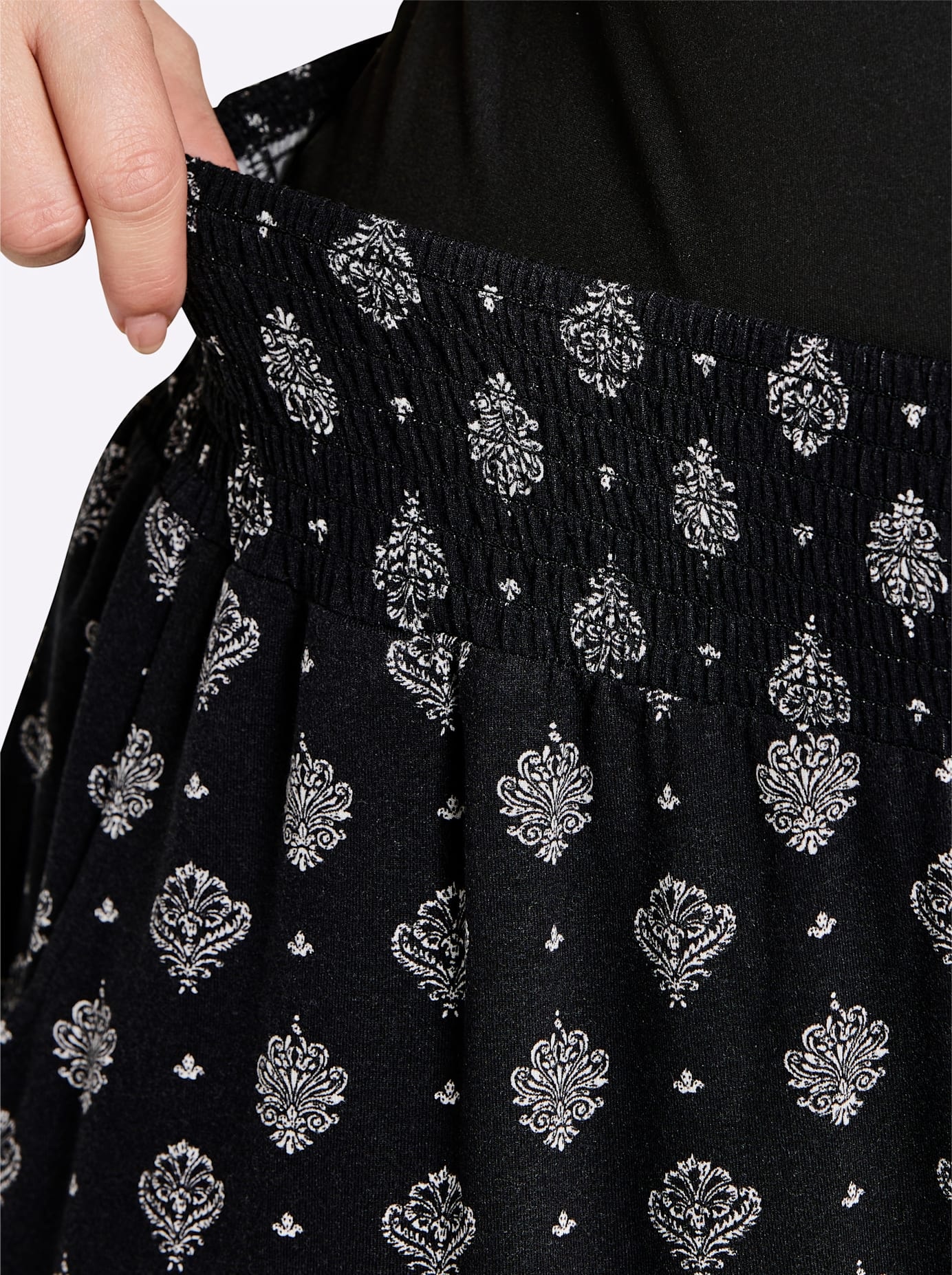 Sheego Shorts