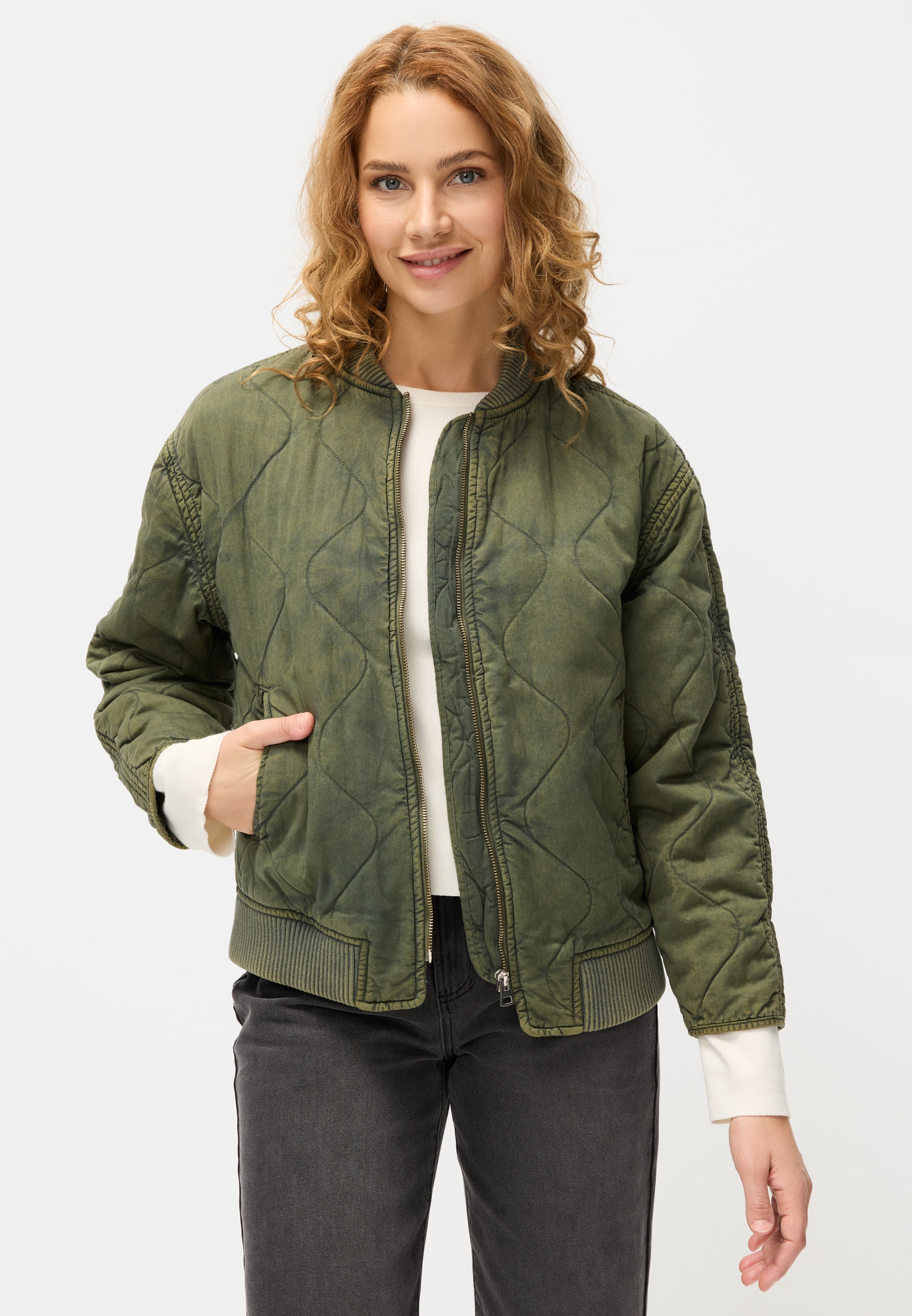 Image of LASCANA Steppjacke in modischer Optik mit Taschen, Bomber-Design
