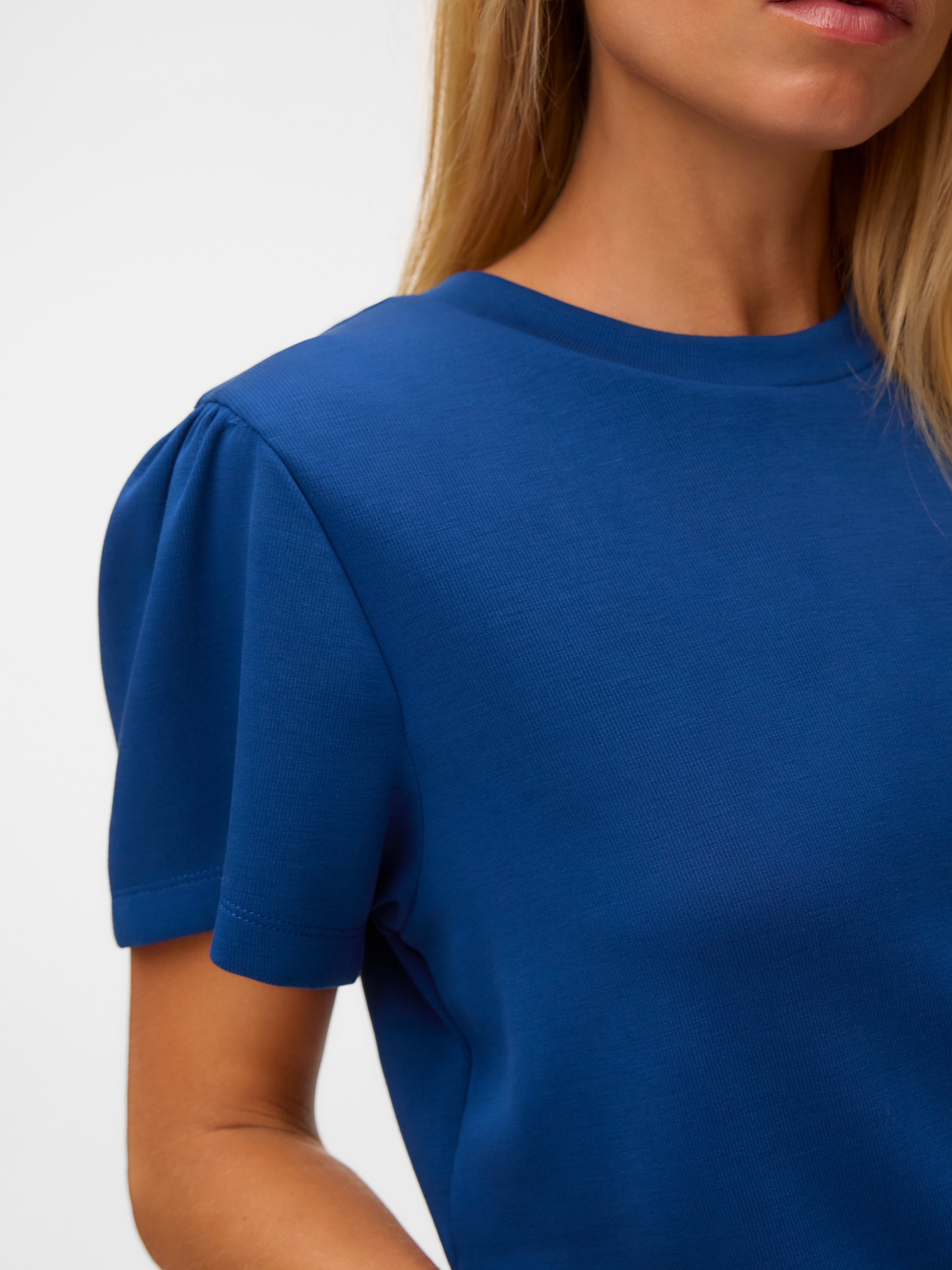Vero Moda T-shirt à manches courtes »VMELLA SS O-NCK TOP JRS« mélange viscose, coupe régulière