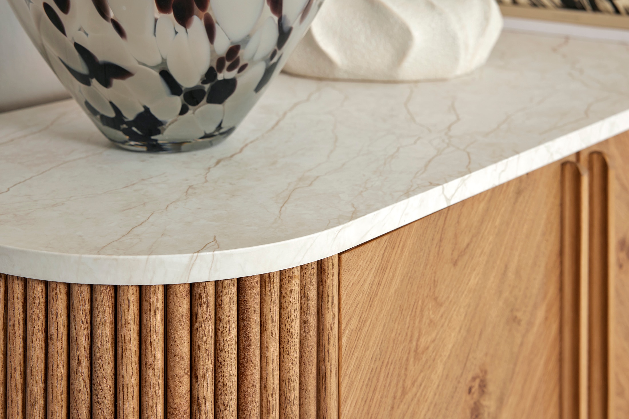 Jahnke Sideboard »ARROW SB 160« 1 Stk. tlg. Sideboard, abgerundet, Fischgrät-Muster, Breite 159,5 cm