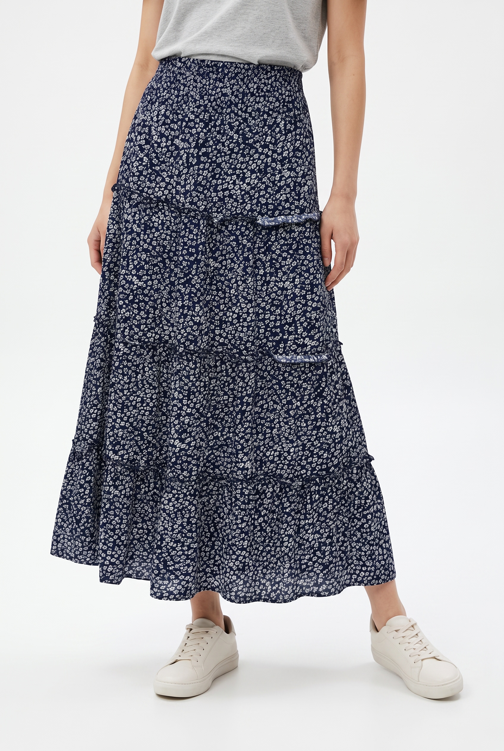 ONLY Maxirock »ONLFERNANDA LIFE LAYRED LONG SKIRT NOOS« Viskose, gesmoktes Bündchen