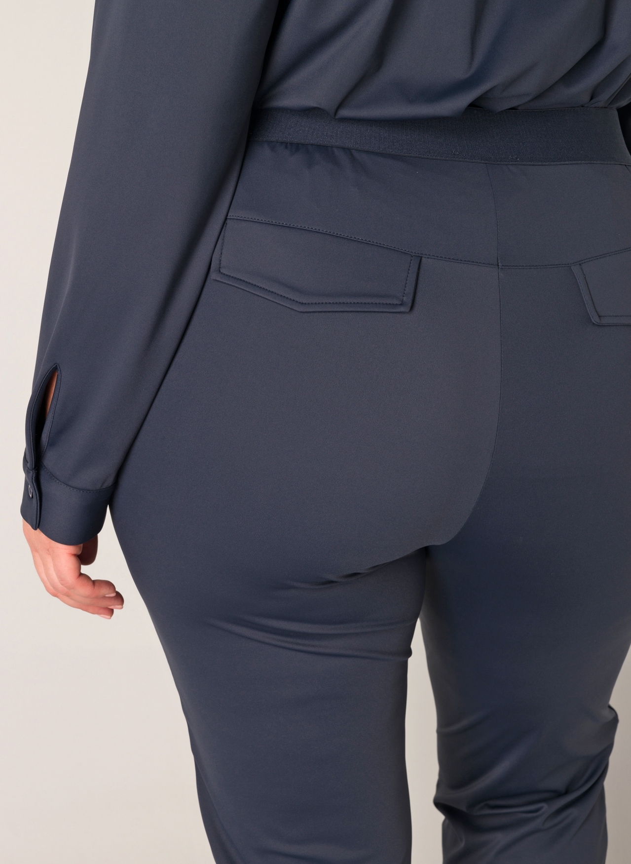 Base Level Curvy Stoffhose »Liana«, mit Stretch und Kordelzug, im Jeggings-Style