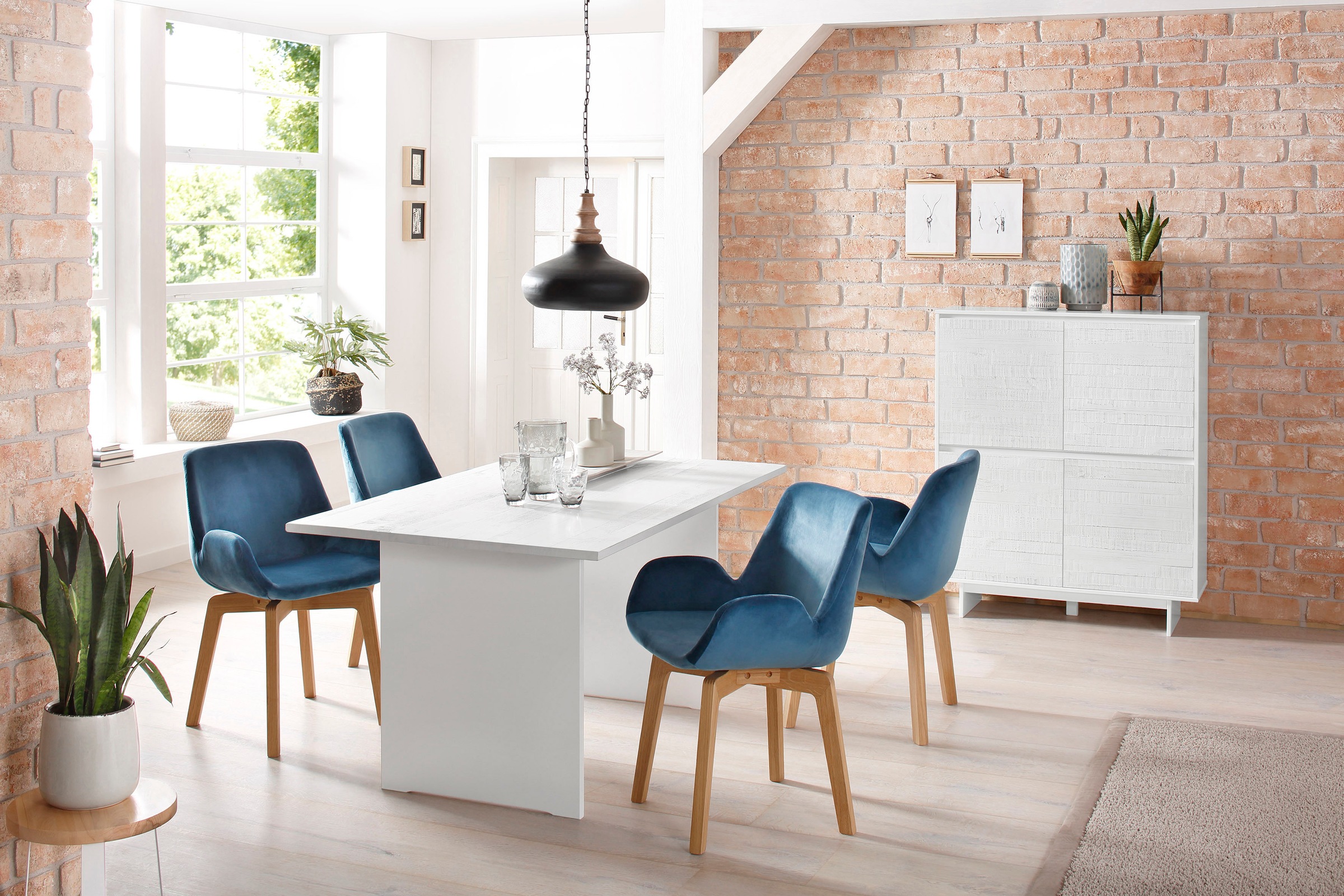 Image of Home affaire Esstisch »Morgan«, aus massivem Kiefernholz, in zwei unterschiedlichen Tischbreiten erhältlich bei Ackermann Versand Schweiz