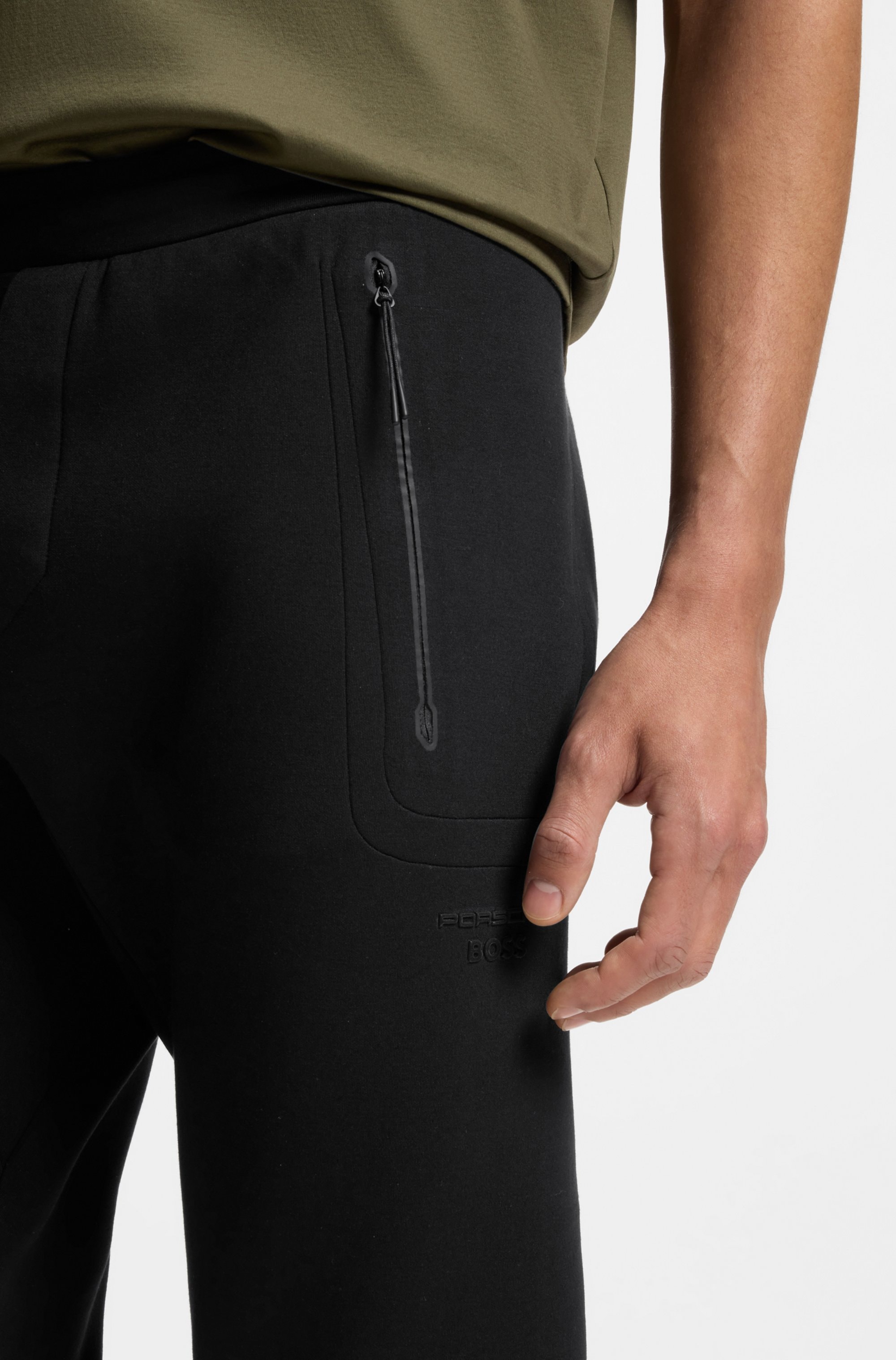 BOSS GREEN Pantalon de jogging »Porsche Spirit 70 Capsule Collection«  Premium Herrenmode Innovative Geruchskontroll-Technologie HEIQ MINT