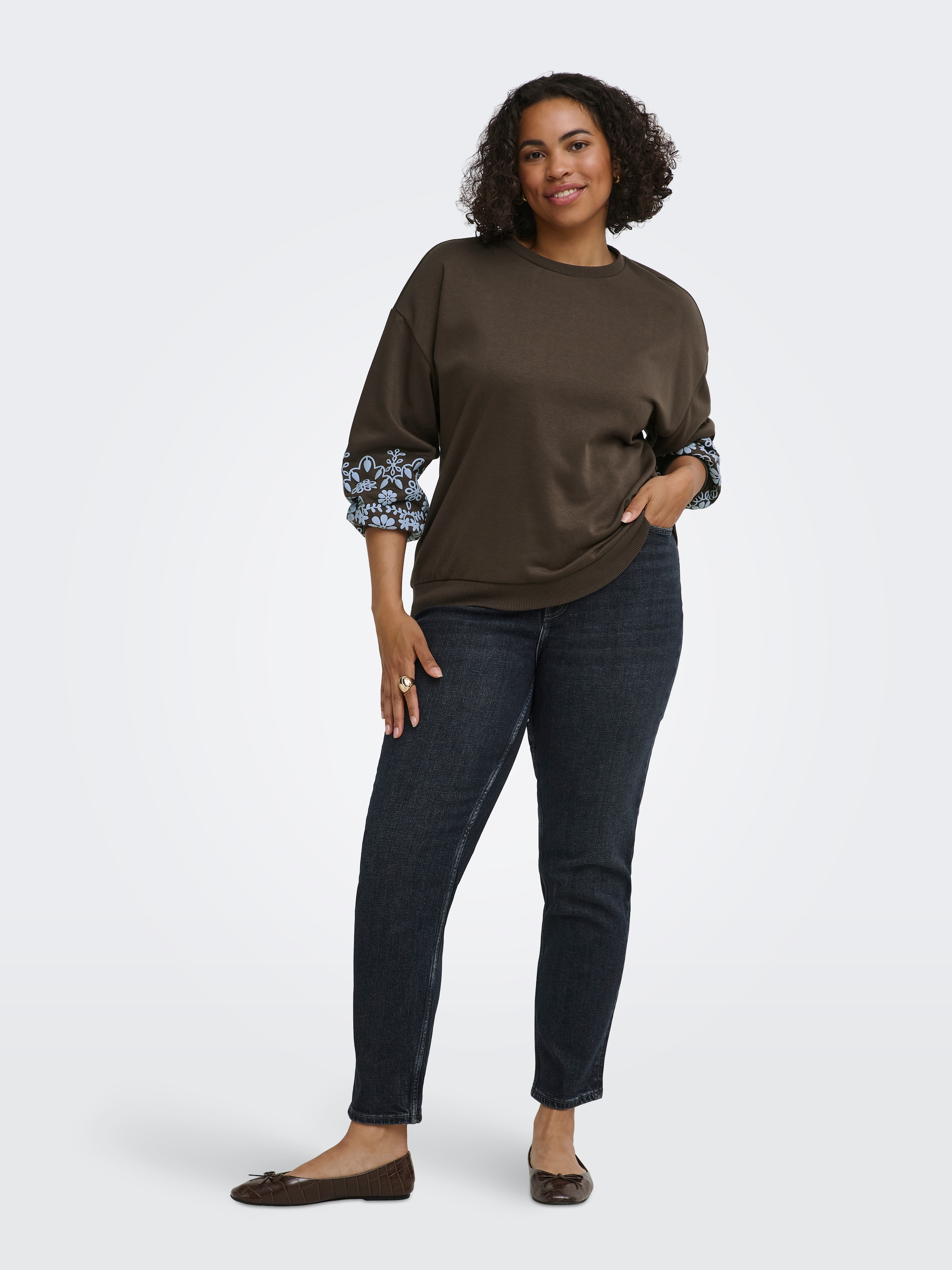 ONLY CARMAKOMA Sweatshirt »CARBROOKE L/S O-NECK PRINT SWT JRS NOOS«, Baumwollmischung, regular fit
