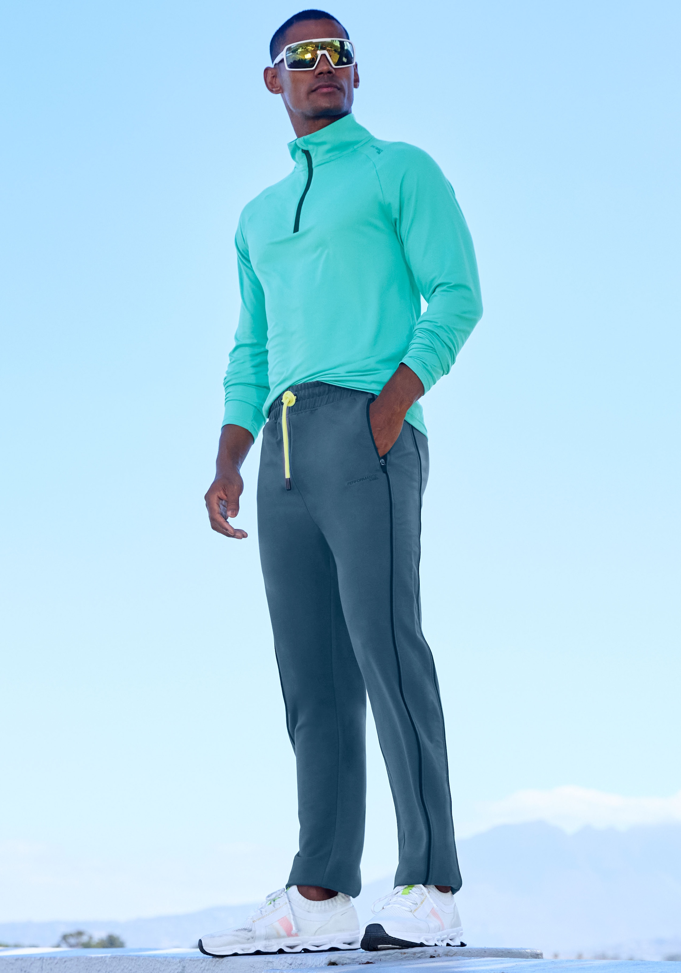 AUTHENTIC LE JOGGER T-shirt fonctionnel mit Stehkragen und Reissverschluss