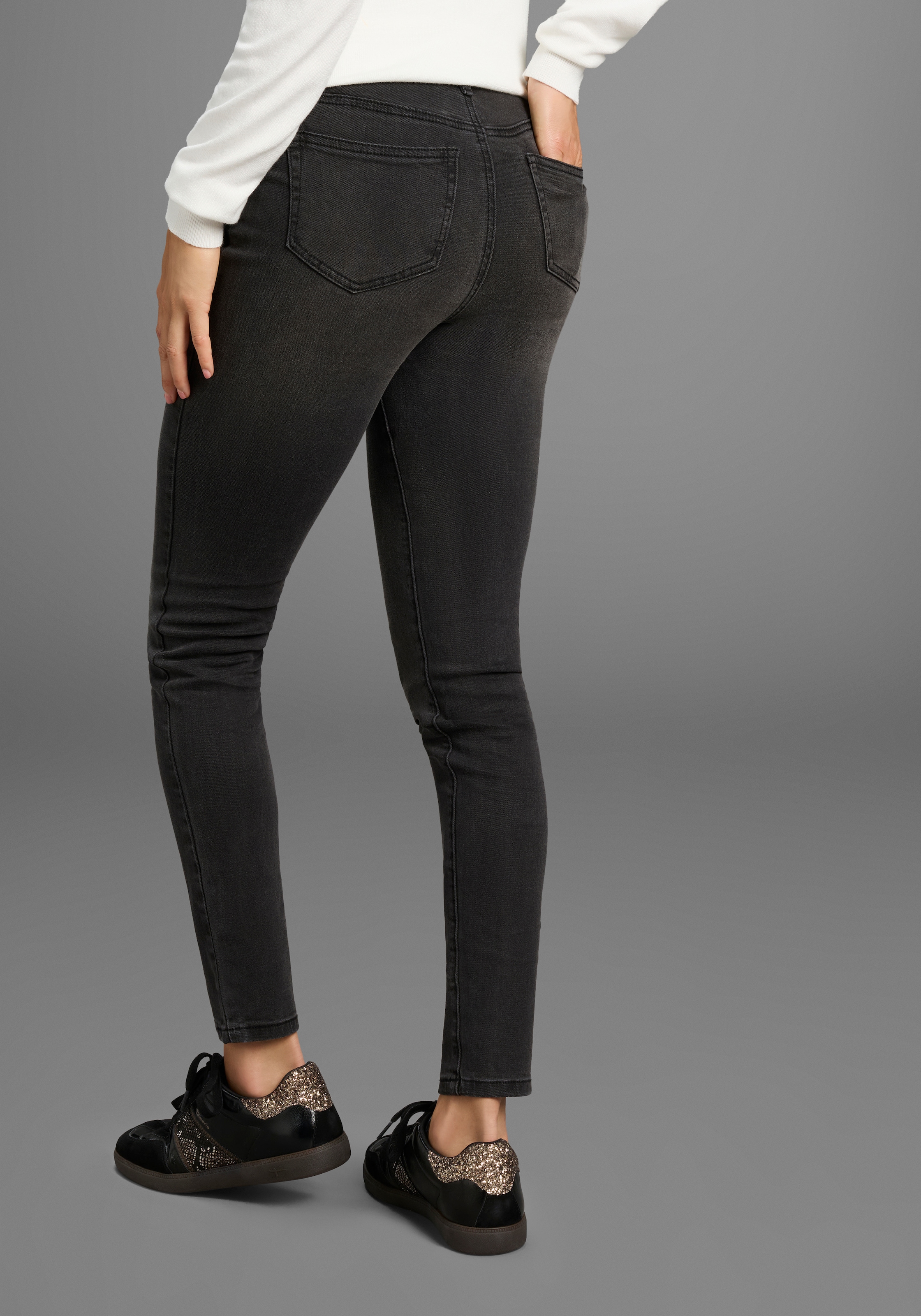 Arizona 5-Pocket-Jeans extra-eng geschnittene Beine, hohe Leibhöhe, Skinny Fit