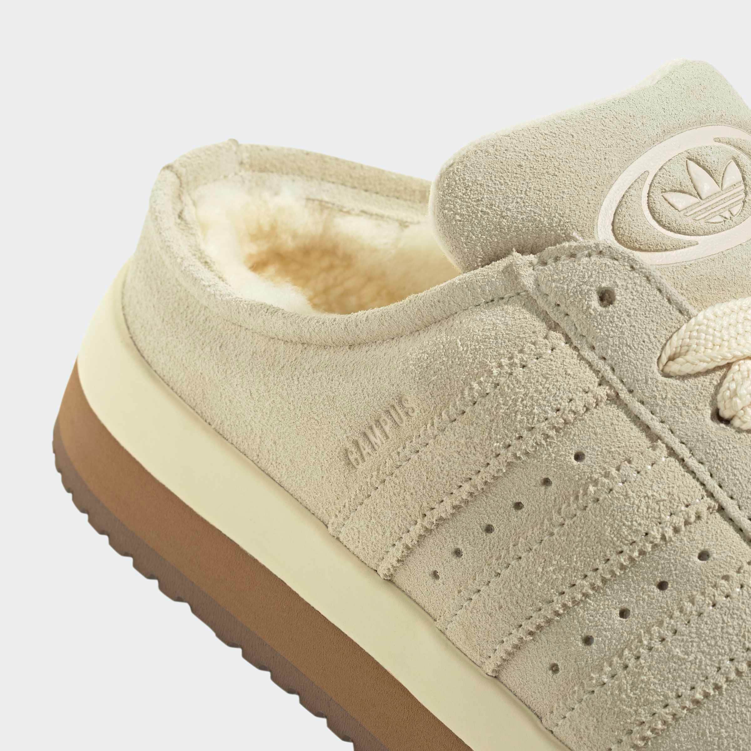 adidas Originals Clog »CAMPUS 00S WINTER LOW«  Hausschuh, Pantolette, Mule, Slipper mit Plateua für Herbst und Winter