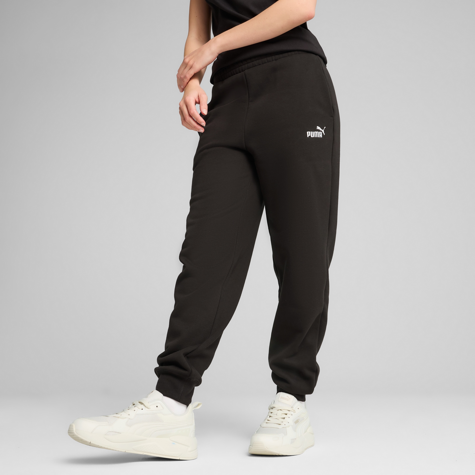 Image of PUMA Trainingshose "ESS SMALL NO 1 LOGO STANDARD HIGH-WAIST SWEATPANTS FL CL" aus Baumwollmischung, mit seitlichen Eingrifftaschen, mit hohem Bund