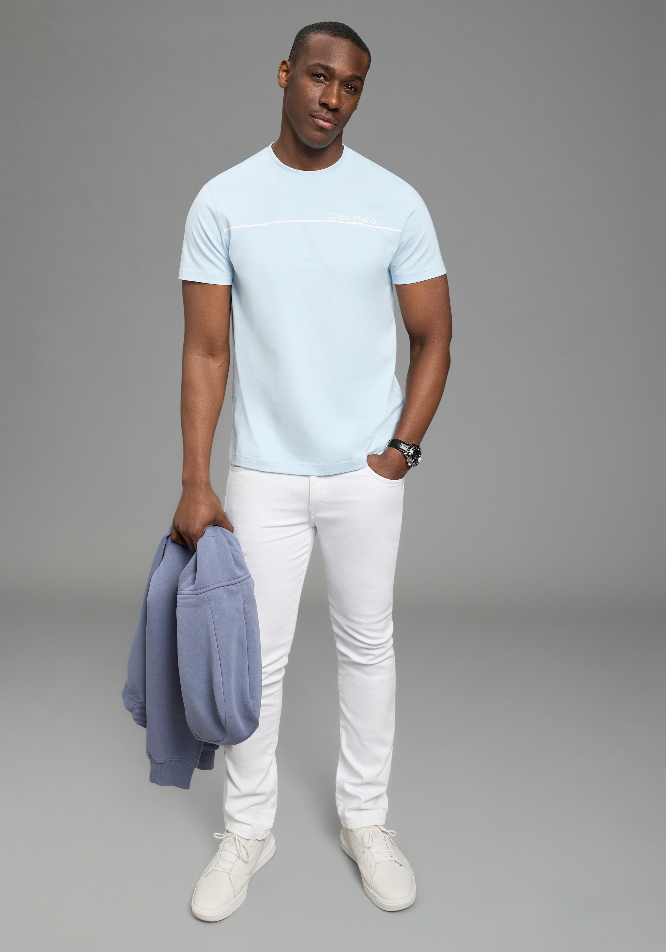 DELMAO T-shirt Kurzarm,  mit coolem Print,  Rundhalsausschnitt,  aus 100% Baumwolle