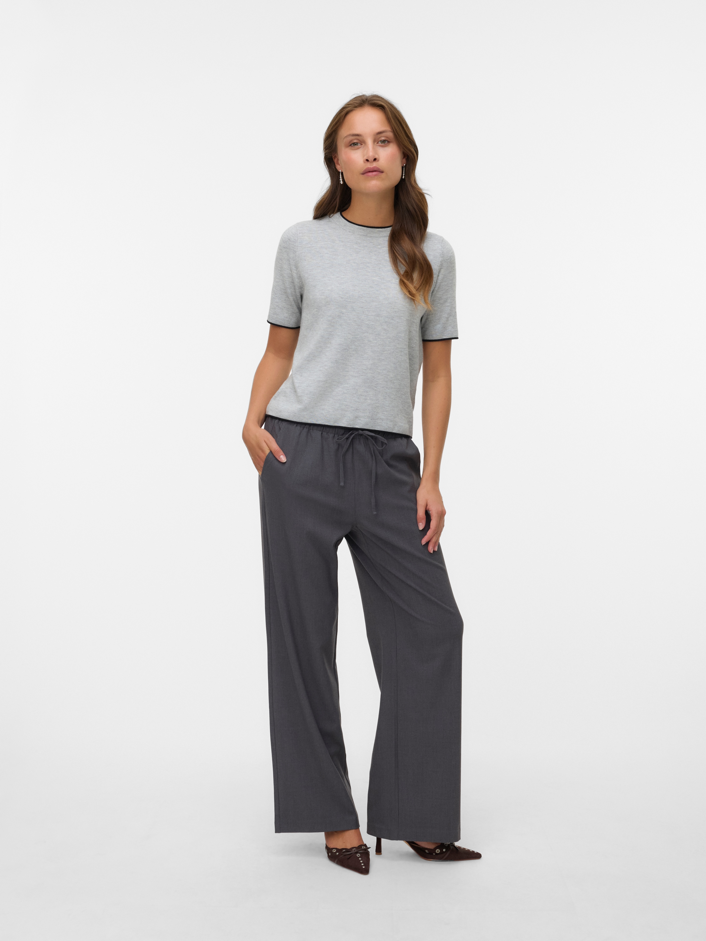 Vero Moda Schlupfhose »VMMILLY LW WIDE STRING PANT NOOS«