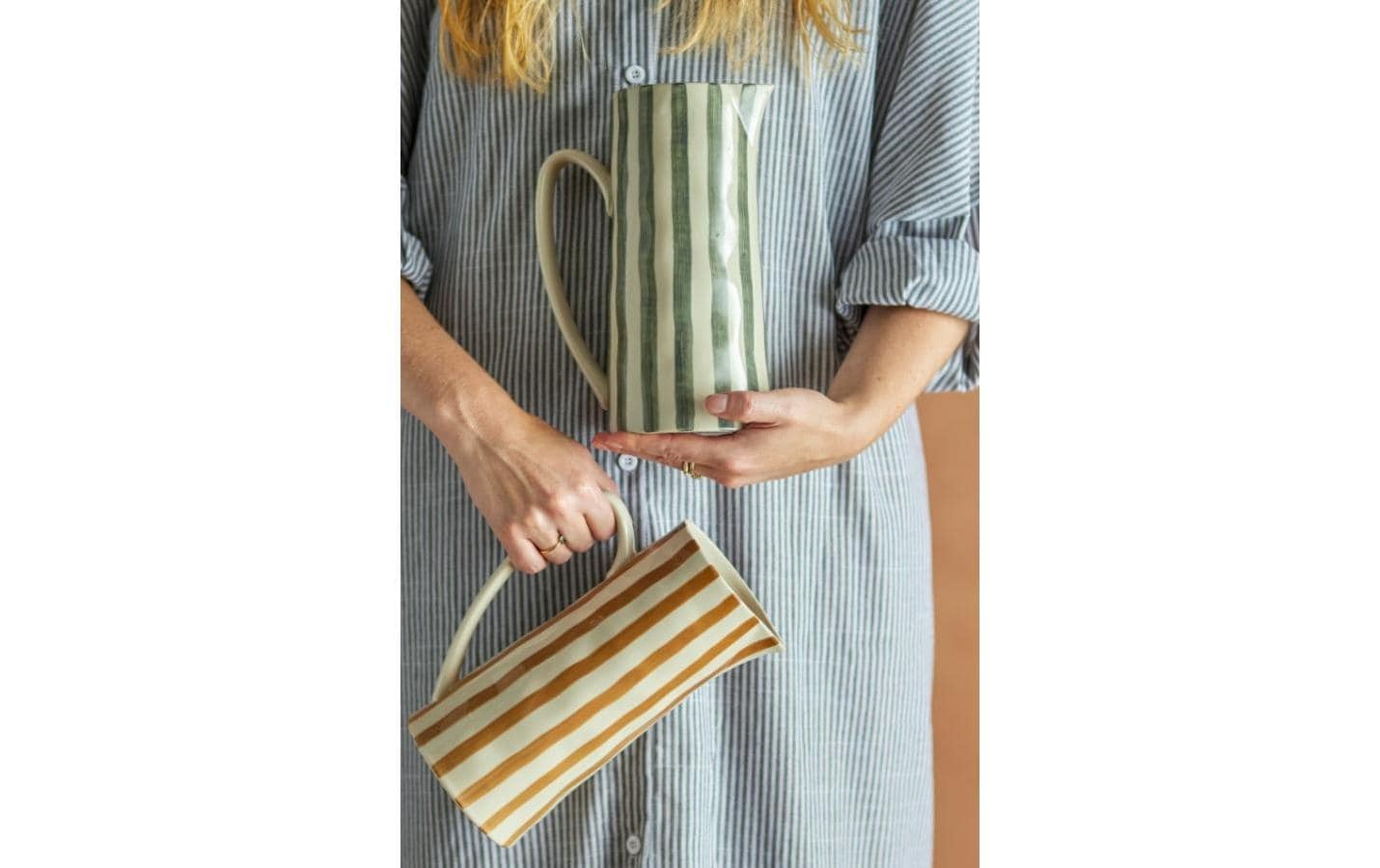 Bloomingville Cruche à eau »Begonia 1,3 l, Steingut«