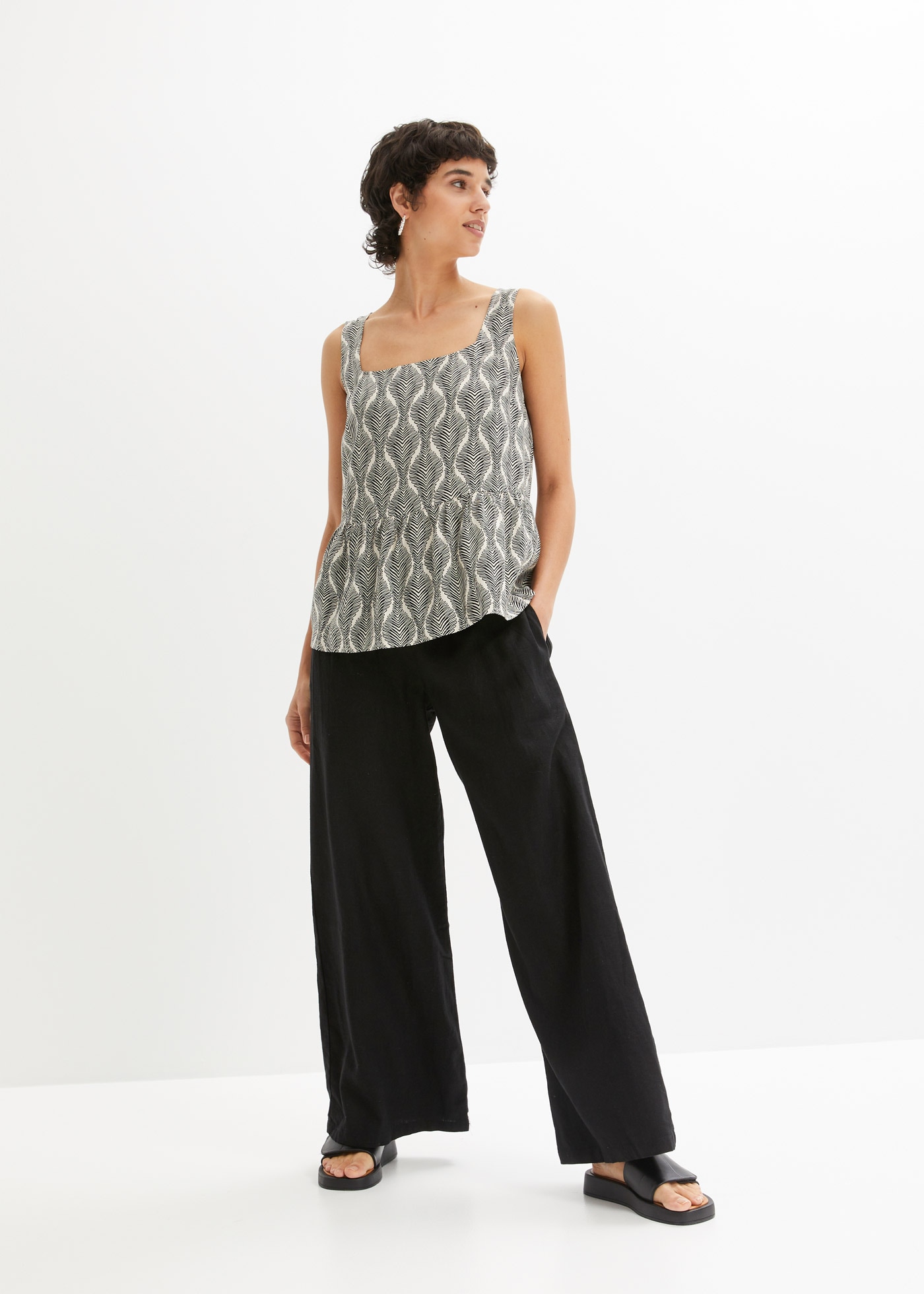 bonprix Marlene-Hose  Mix aus Leinen und Viskose, gesmokter Bund mit Knopfdetail, Loose Fit