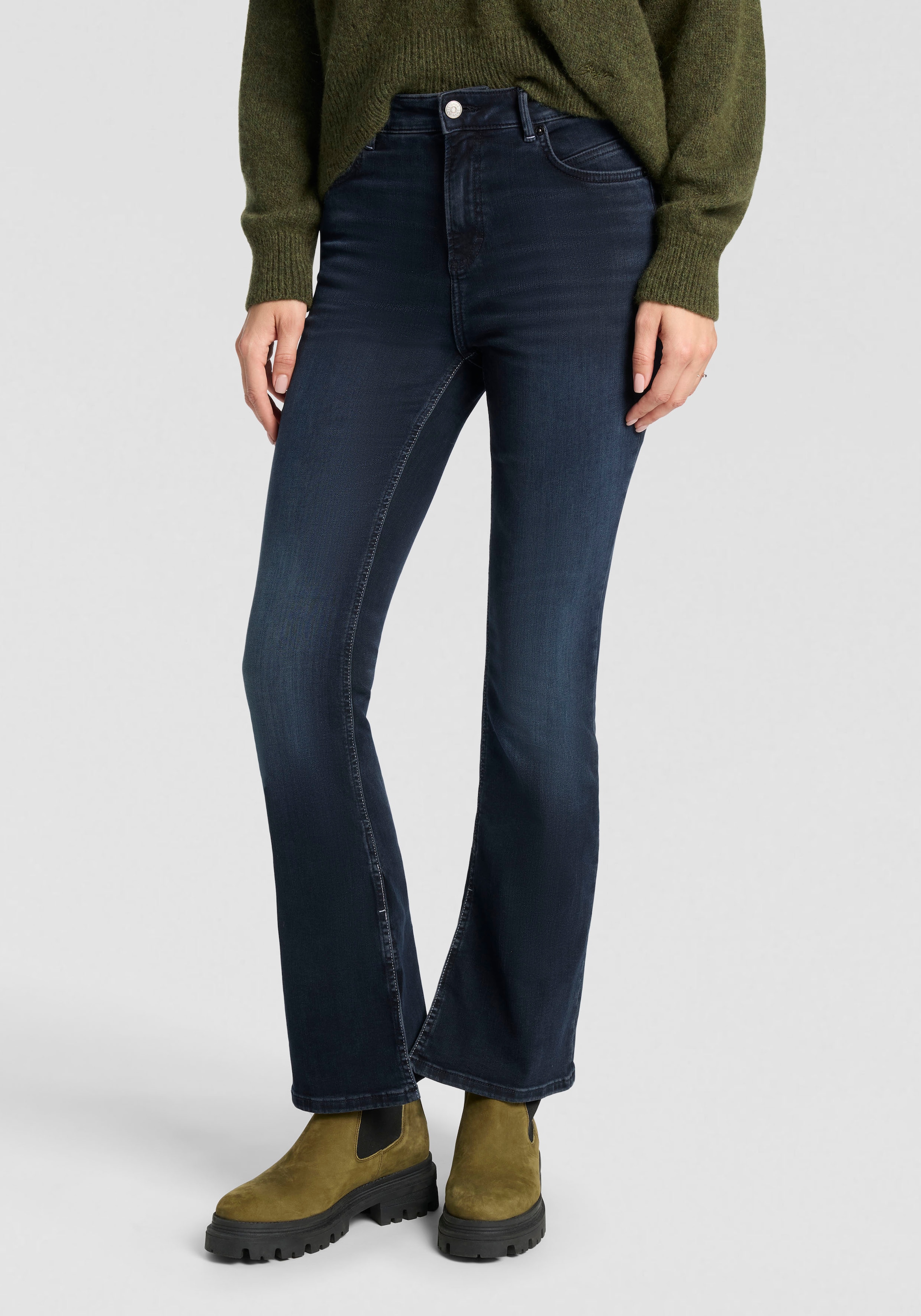 Image of BOSS ORANGE Bootcut-Jeans "Rosa High Rise Bootcut Premium Damenmode" mit geschlitztem Saum