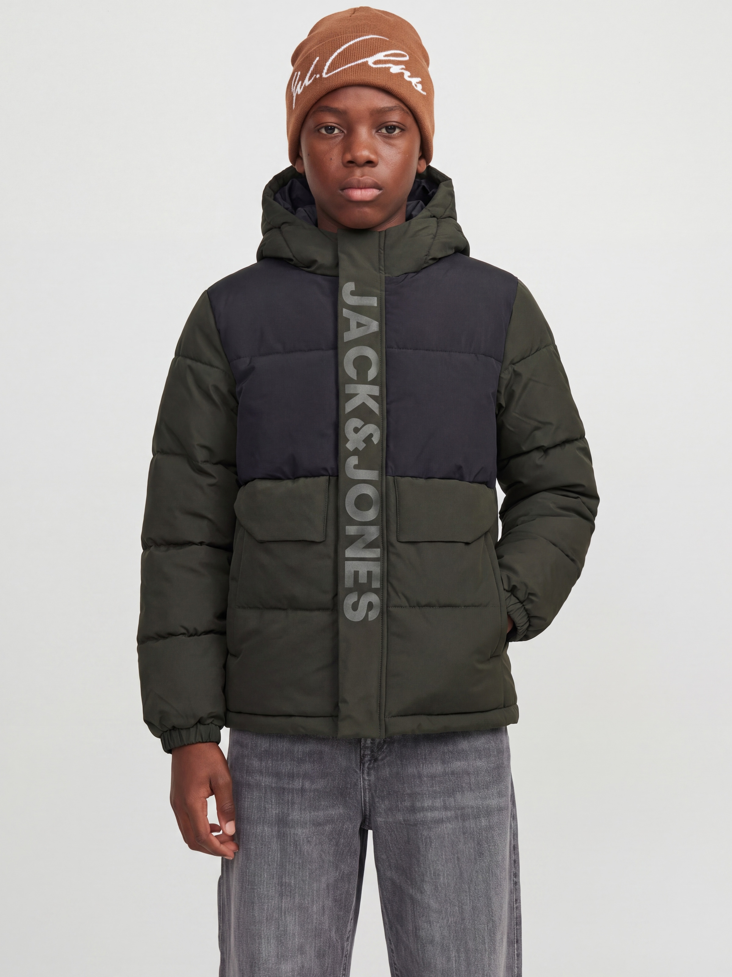 Jack & Jones Junior Veste matelassée »JCOSPEED PUFFER SN JNR« avec capuche Polyester, coupe régulière