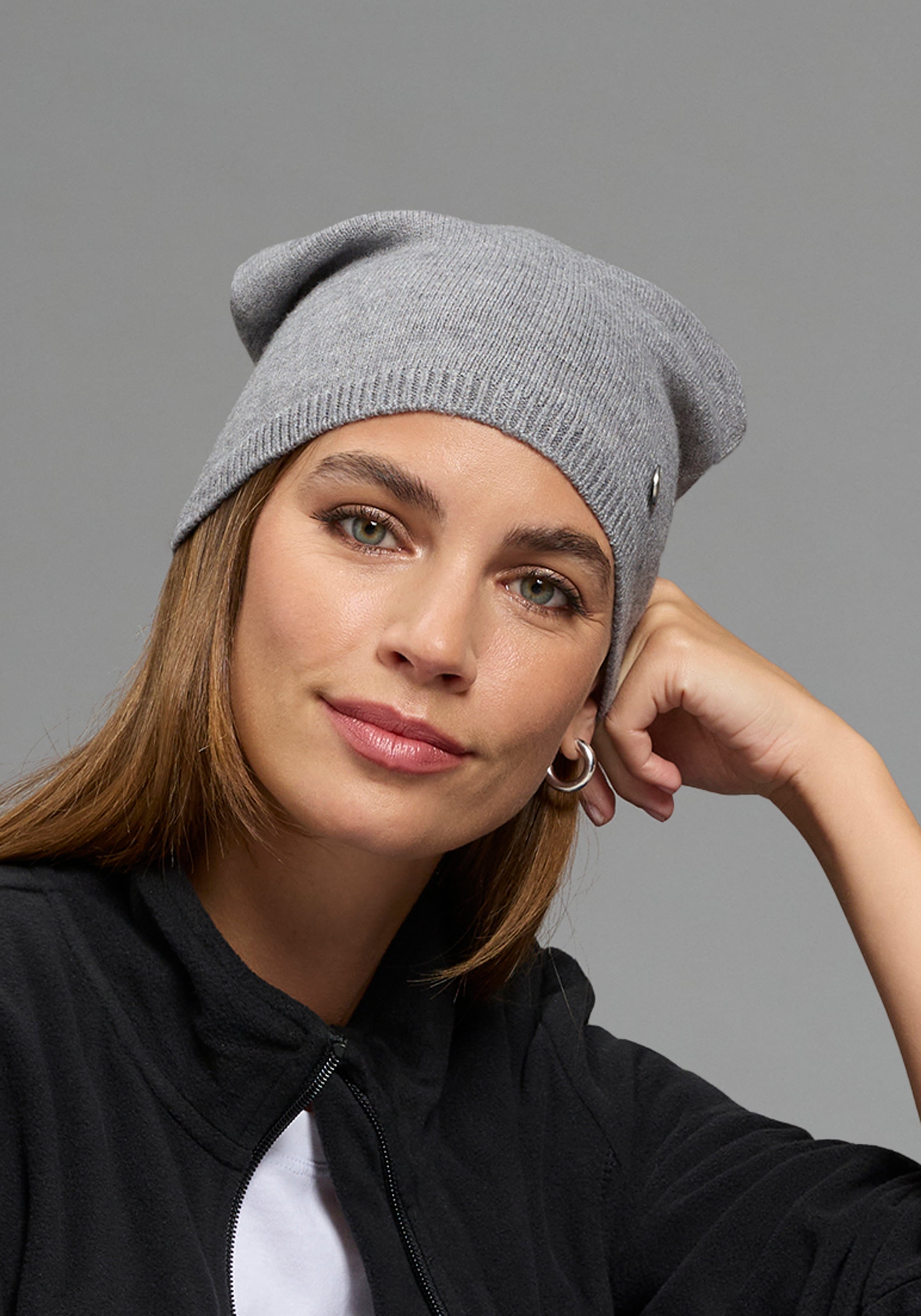 Laura Scott Beanie mit modischen Rippenabschlüssen - NEW