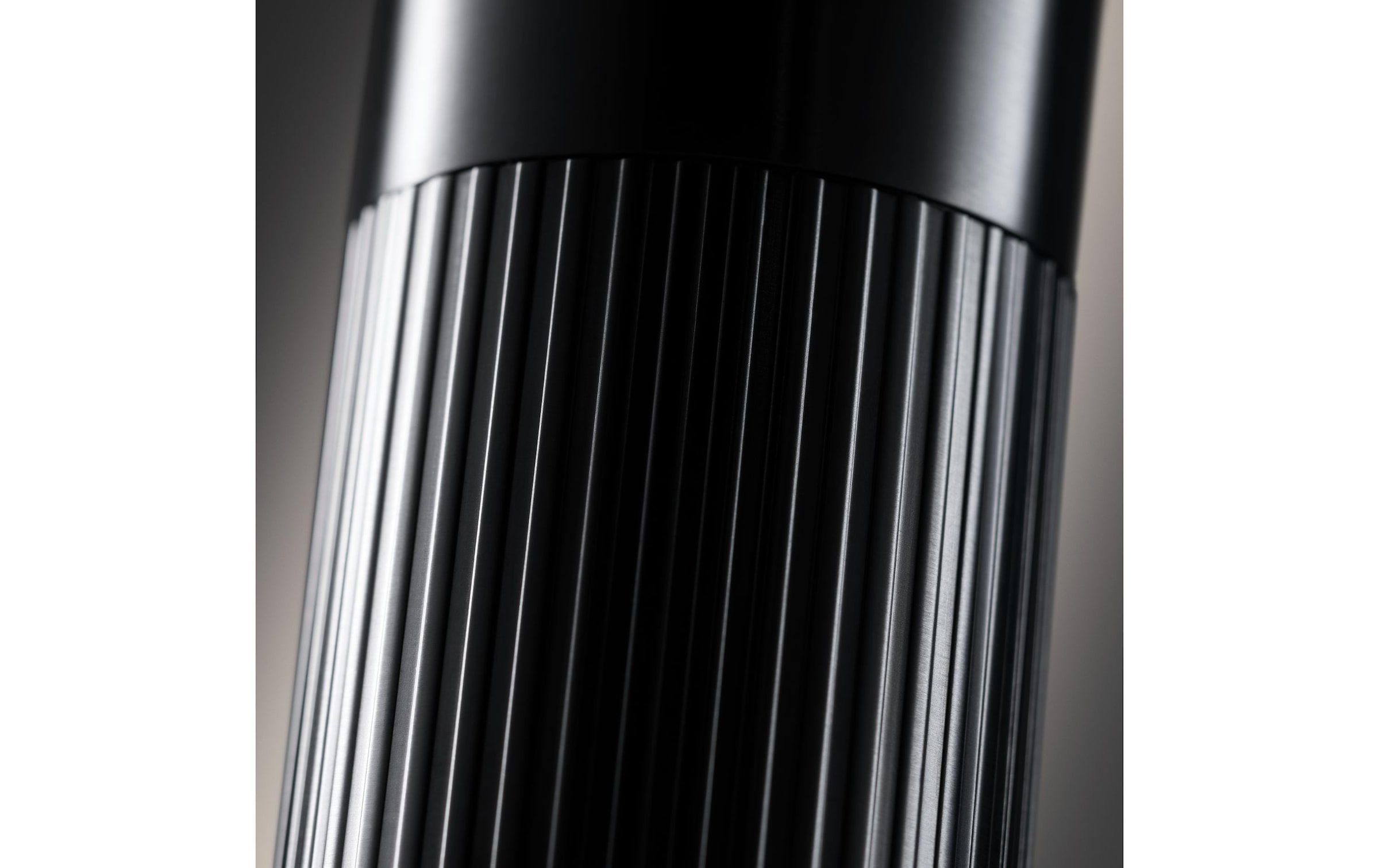 WMF Gewürzmühle »Signature Pro, aus Edelstahl« Keramikmahlwerk, einstellbarer Mahlgrad, magnetischer Deckel