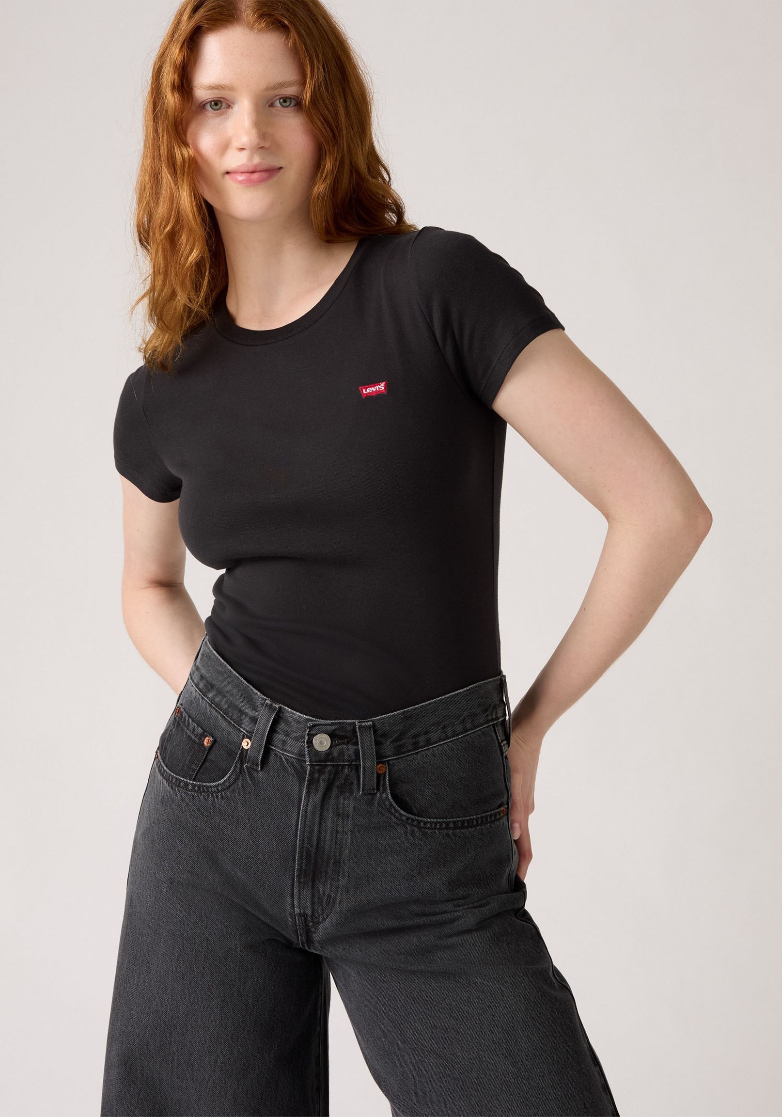 Levi's® T-Shirt »Mini-Logo«, (Packung, 2 tlg.), mit kleiner Markenlogo-Stickerei auf der Brust