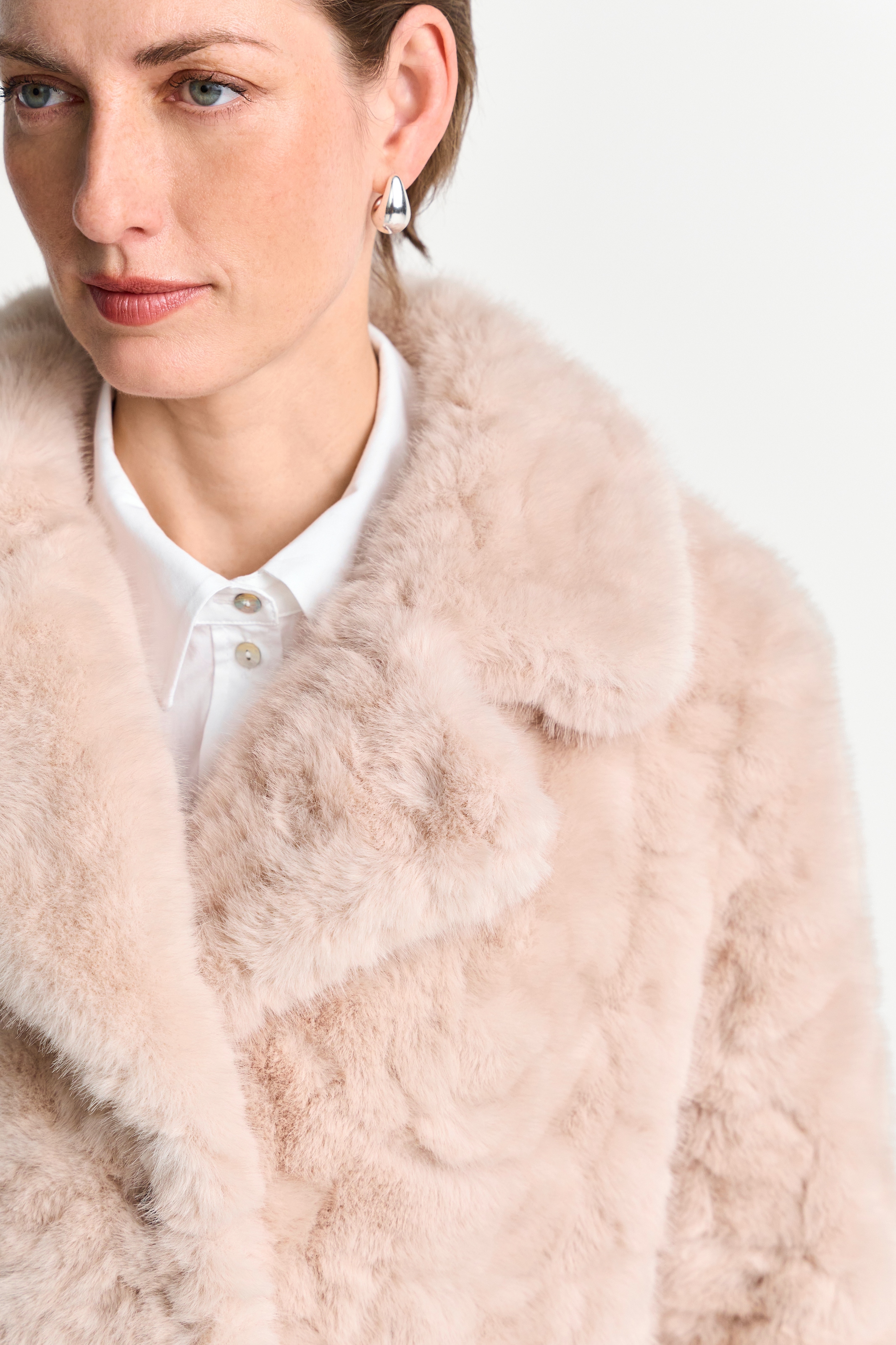 RICHROYAL Manteau en imitation fourrure Coupe régulière avec col revers