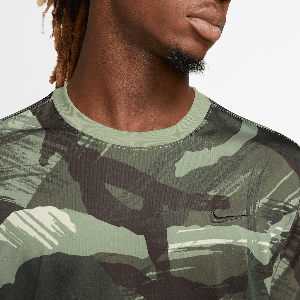 Nike Trainingsshirt »DRI-FIT LEGEND MEN'S CAMO FITNESS T-SHIRT«
