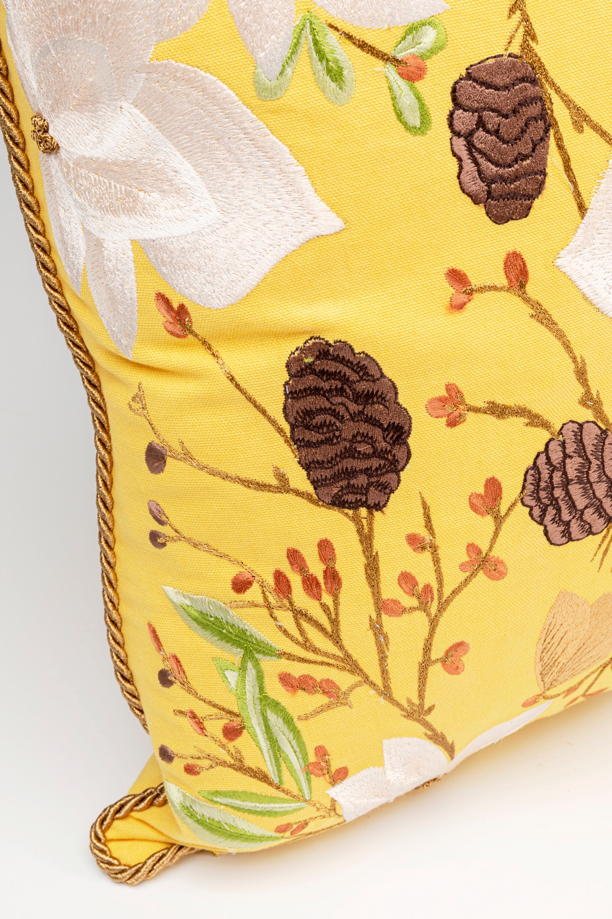 Kare Design Coussin décoratif »Arbusti, Kissenhülle mit Füllung, 50x50 cm« stützt Kopf und Nacken angenehm und sorgt für erholsamen Schlaf