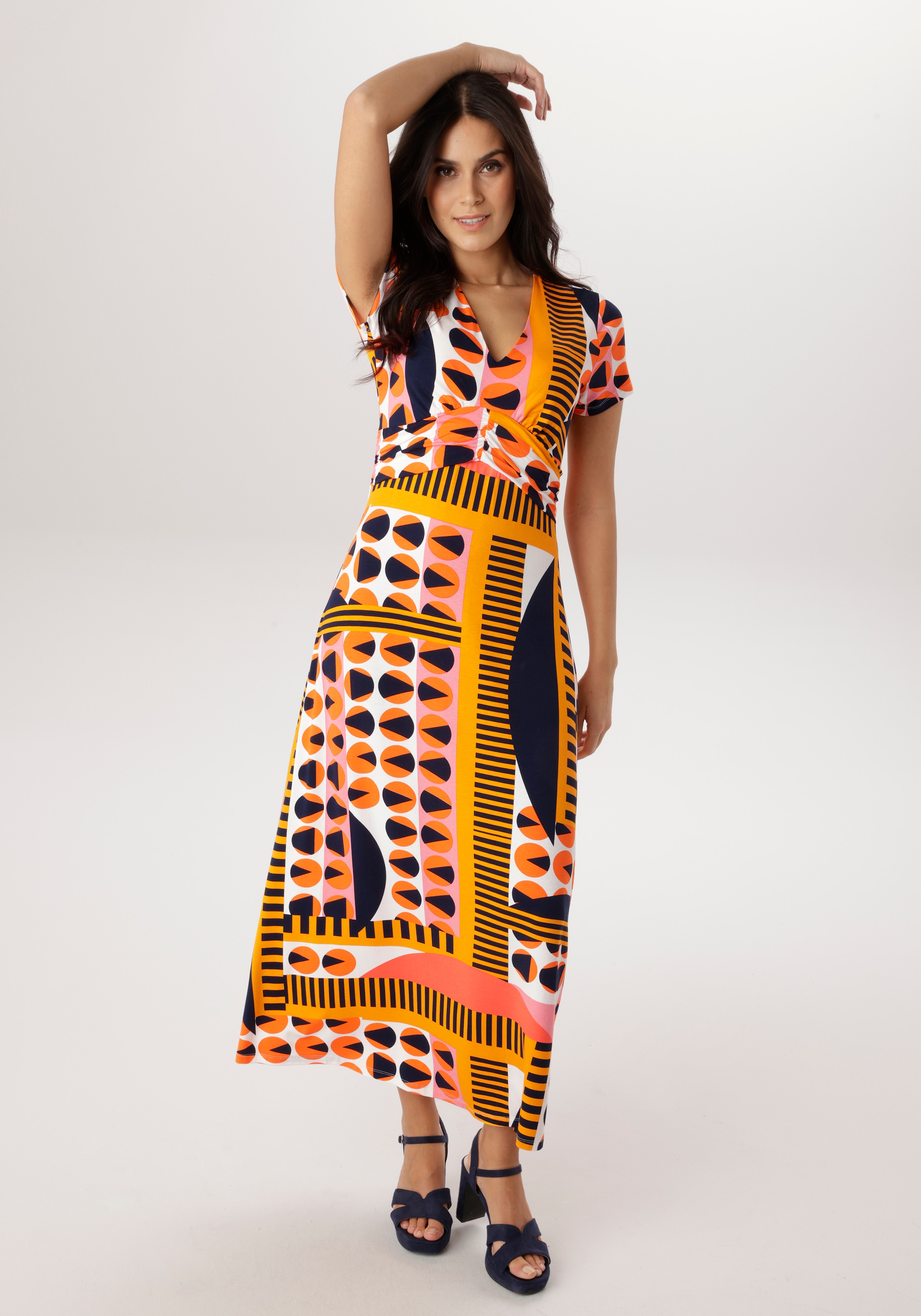 Image of Aniston SELECTED Maxikleid in kräftigen Farbtönen und geometrischer Musterung - NEUE KOLLEKTION
