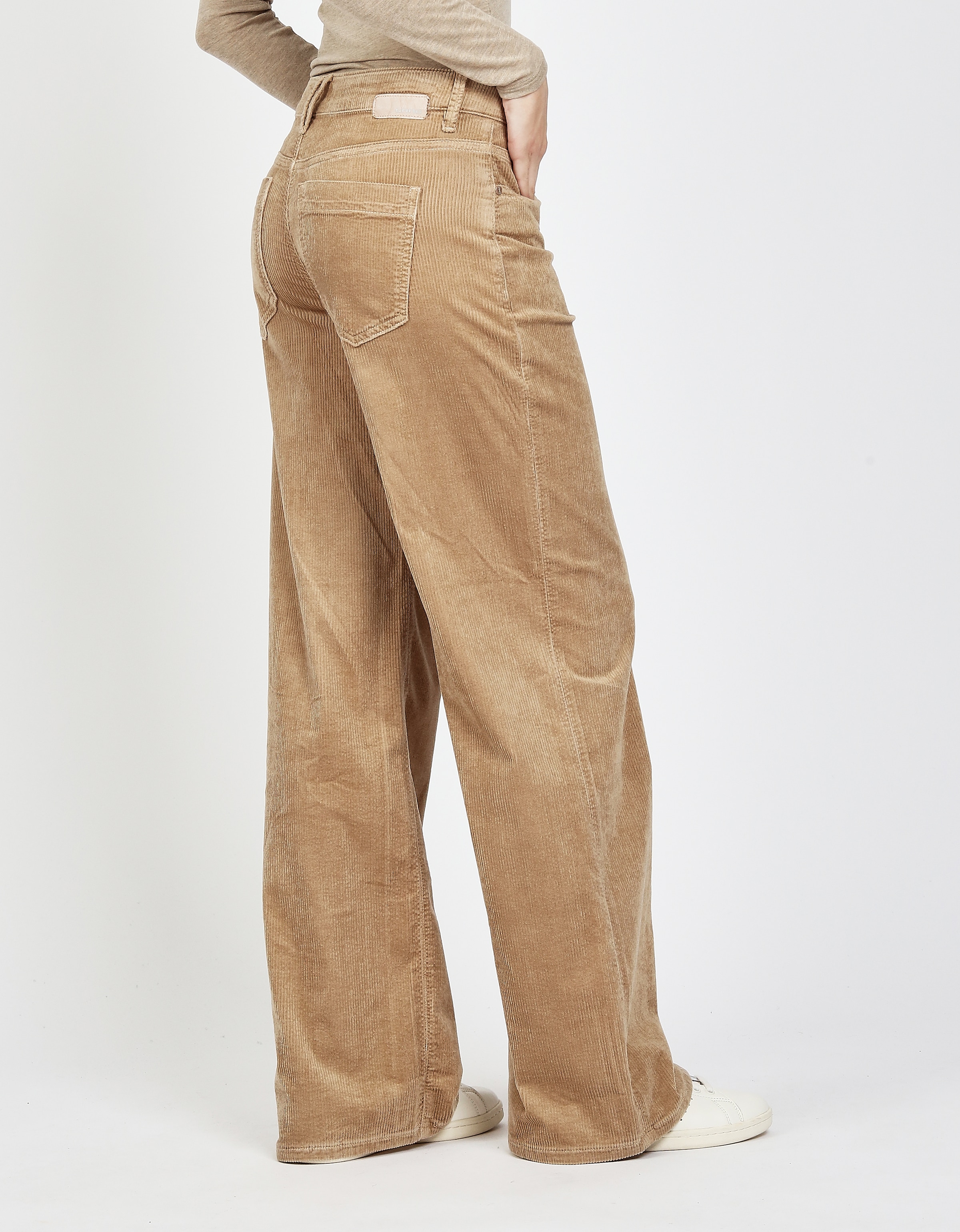 GANG Cordhose »94CARLOTTA LONG«, im Wide Fit mit geradem Beinverlauf