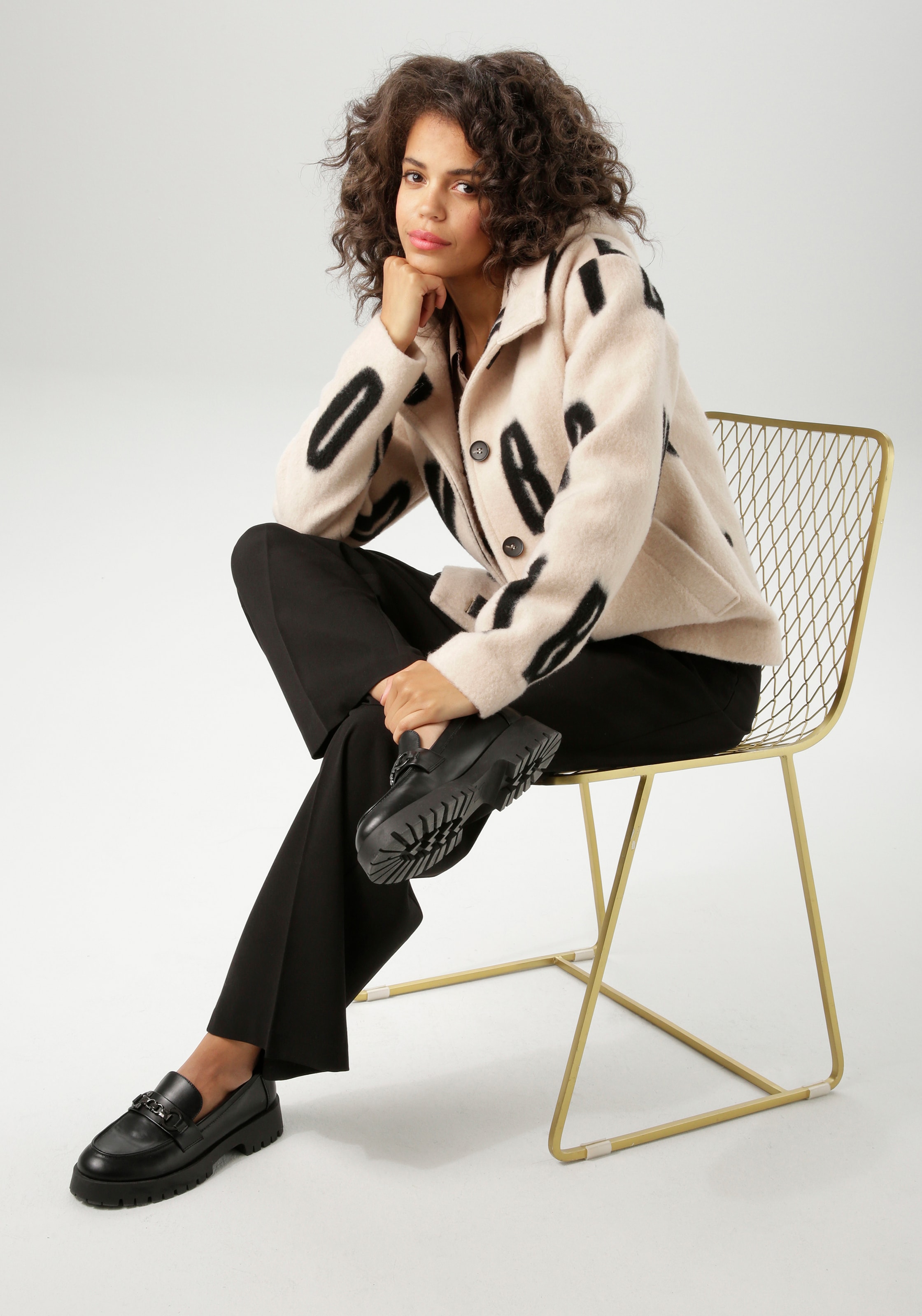 Aniston CASUAL Fleecejacke, mit grossflächigem "GOOD VIBES"-Schriftzug - NEUE KOLLEKTION