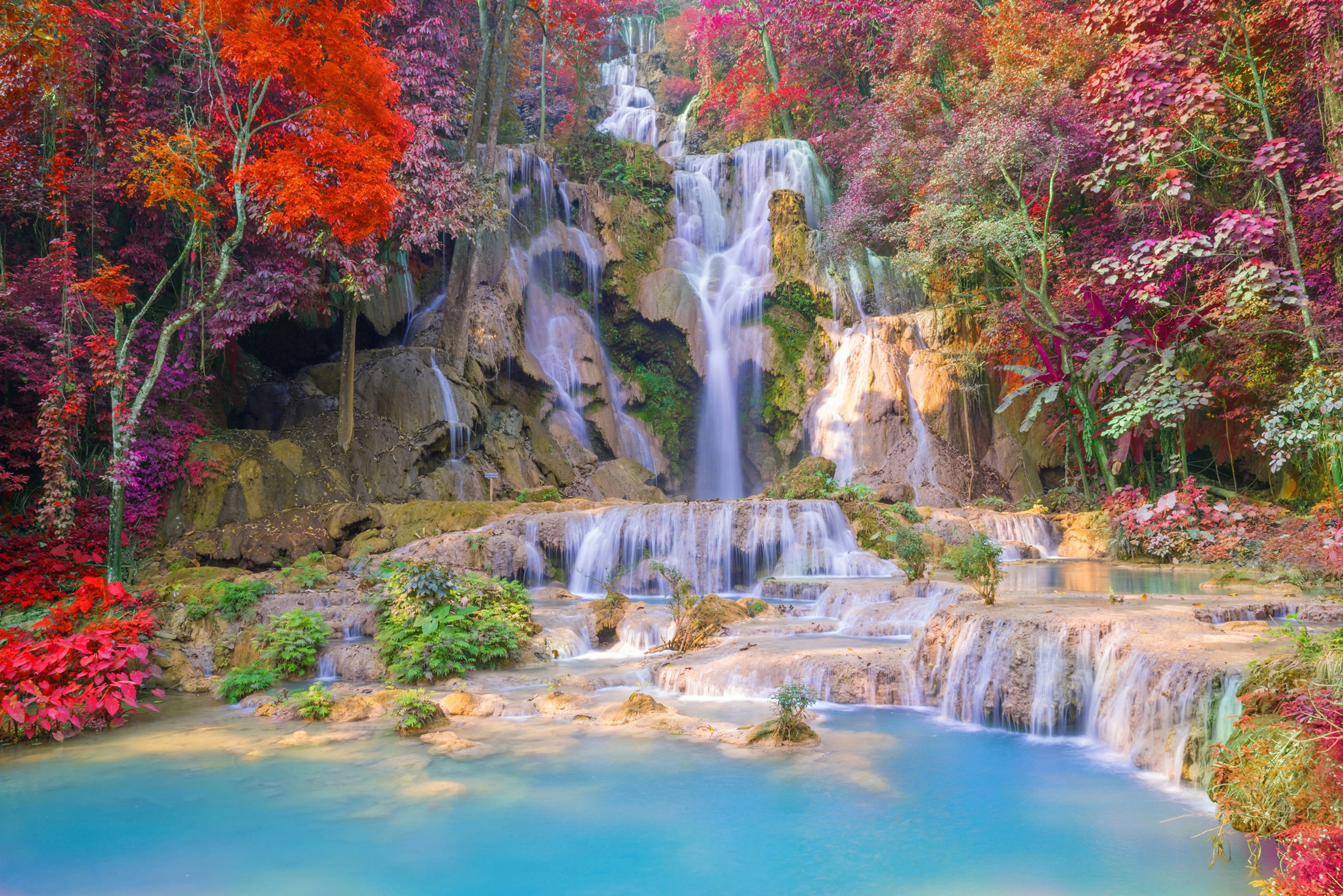 Image of Papermoon Fototapete "WASSERFALL-BÄUME FLUSS SEE STEINE BLUMEN BERGE HERBST"
